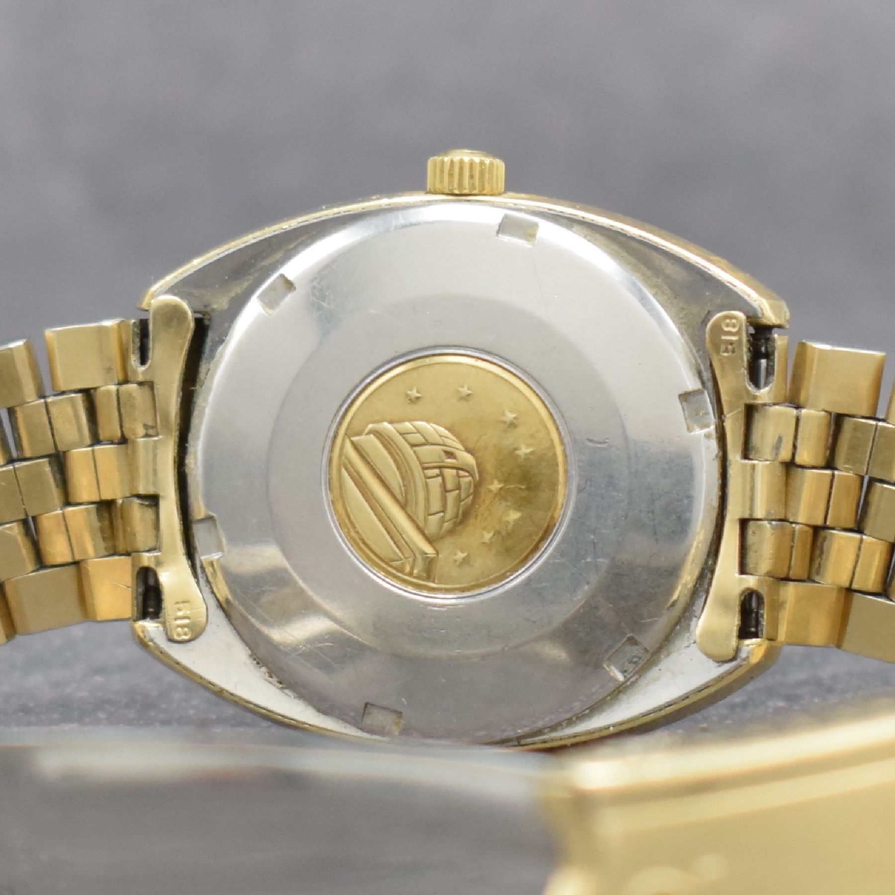 Detail f: OMEGA Herrenarmbanduhr Constellation Chronometer, Automatik, Schweiz um 1969, Ref. CD 168.029, Edelstahlgeh. m. Goldhaube inkl. verg. orig. ...
