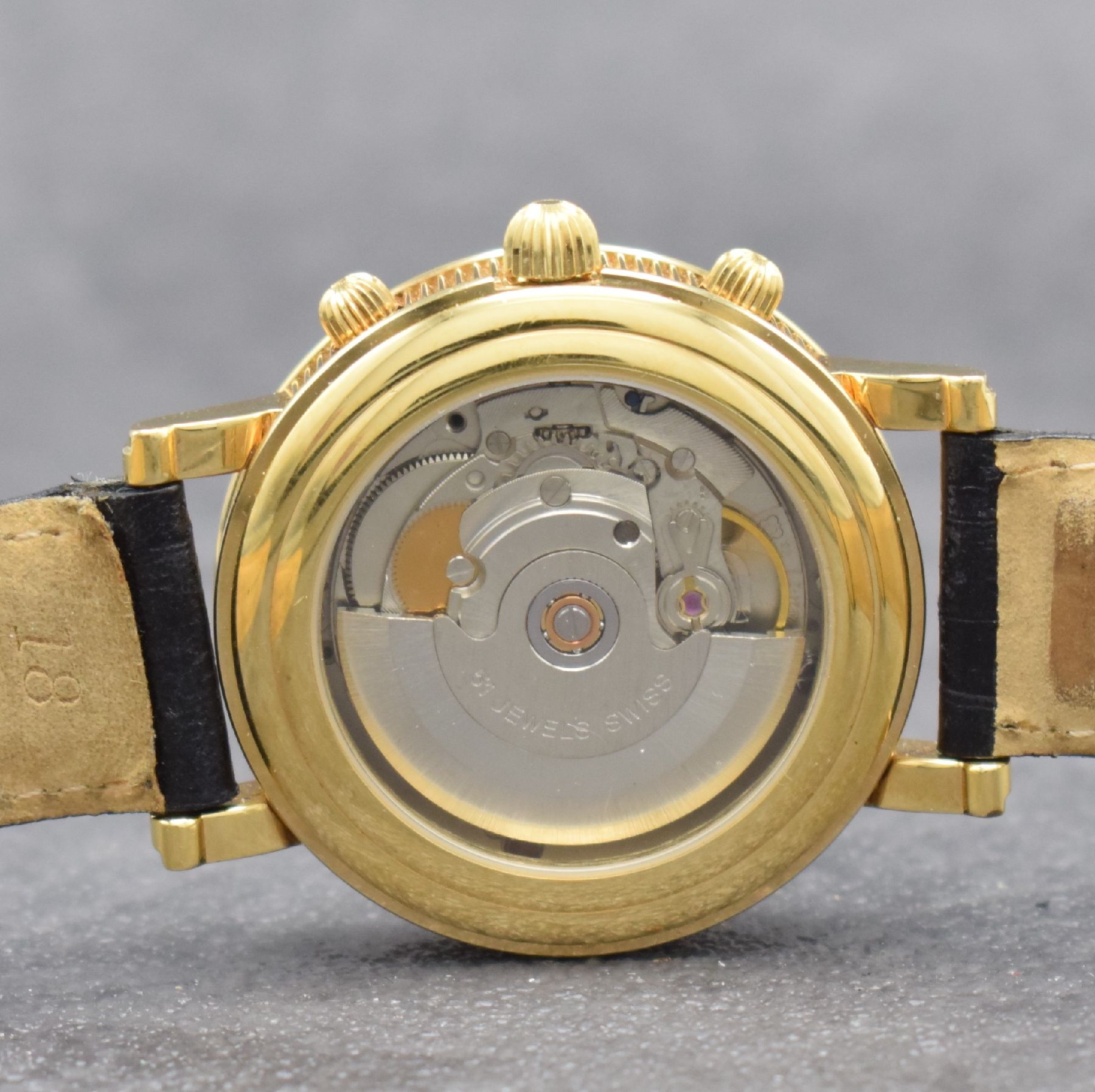 Detail d: ALEXANDER DANFORD Herrenchronograph, Schweiz um 2000, Automatik, verg., beids. vergl. Geh. m. Riffel-Lünette & Münzrand, Boden & Glasrand aufgedr., ...