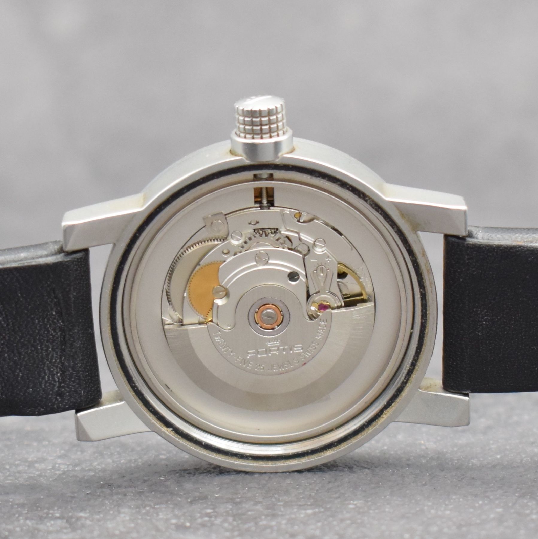 Detail g: FORTIS Spacematic Herrenarmbanduhr, Schweiz um 2005, Automatik, Ref. 623.22.158.1, Stahlgeh., Boden geschr., orig. Lederband m. orig. Dornschl., ...