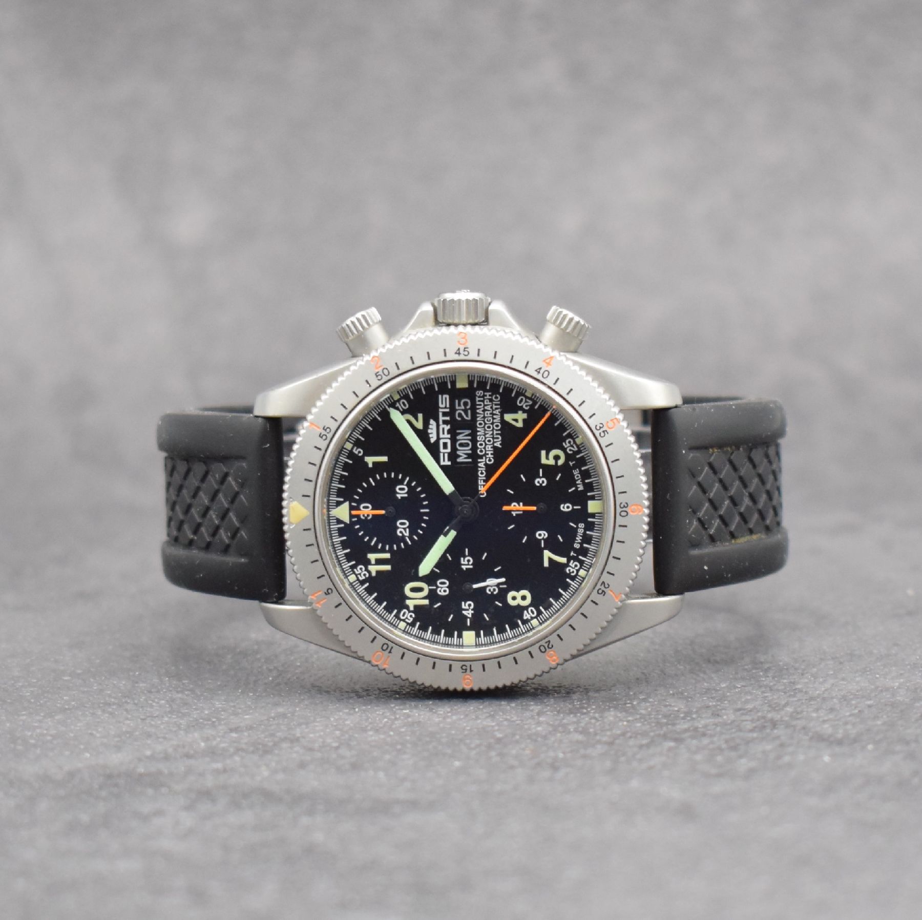 FORTIS Official Cosmonauts Chronograph Herrenarmbanduhr, Schweiz um 1995, Automatik, Ref. 632.22.141. verschr. Stahlgeh., neutr. Kautschukband m. ...