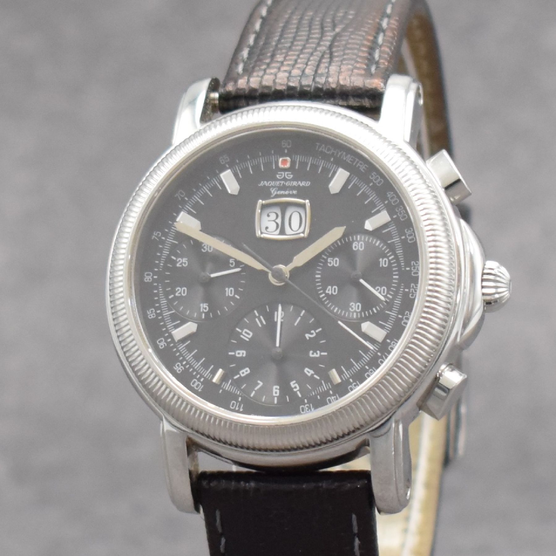 Detail c: JAQUET GIRARD Armbandchronograph mit Großdatum, Schweiz um 2000, Automatik, beids. vergl. Edelstahlgeh., geriffelte Lünette, Boden 4- fach ...
