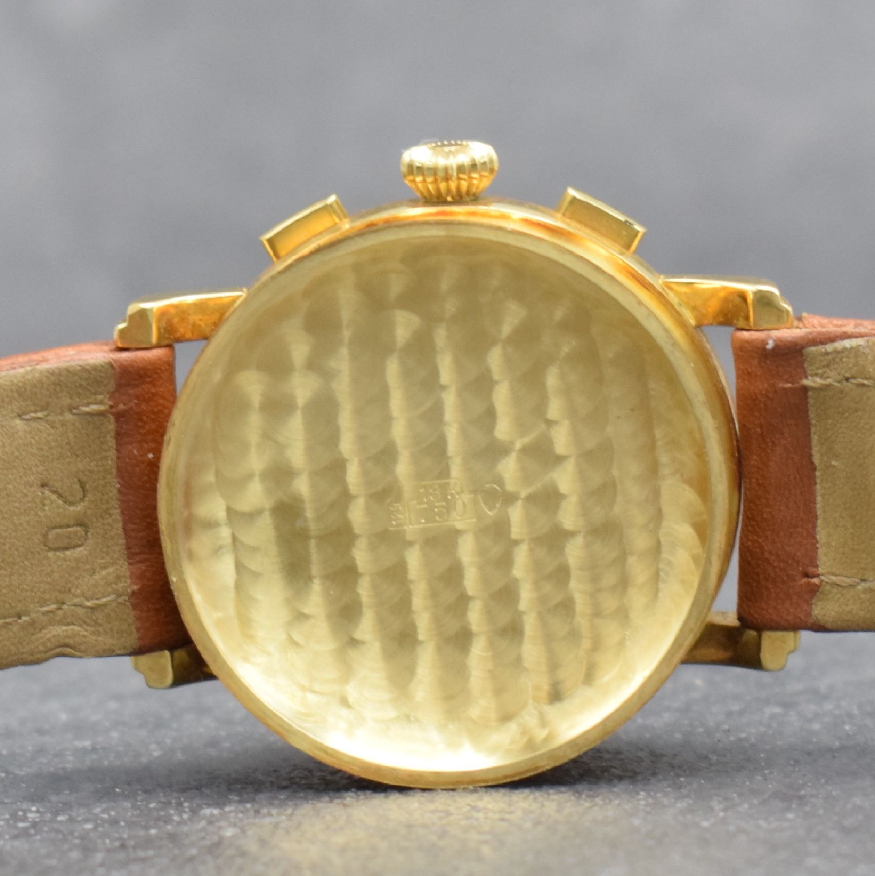Detail h: LORAN Herrenarmbanduhr mit Chronograph & Kalender in GG 750/000, Schweiz um 1990, Automatik, 3-teil. Geh., Boden & Glasrand aufgedr., weißes ...