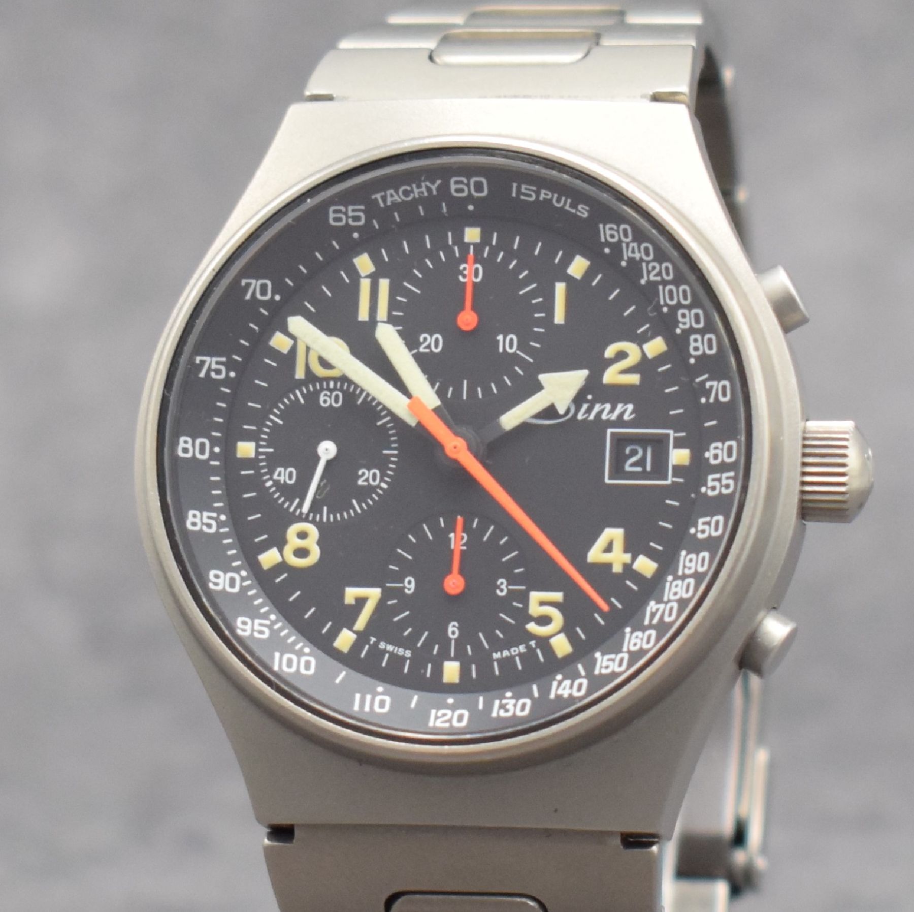 Detail c: SINN GMT Herrenarmbanduhr mit Chronograph, Deutschland/Schweiz um 1997, Automatik, beids. vergl. & verschr. Titan-Geh. inkl. Titanband m. Faltschl., ...
