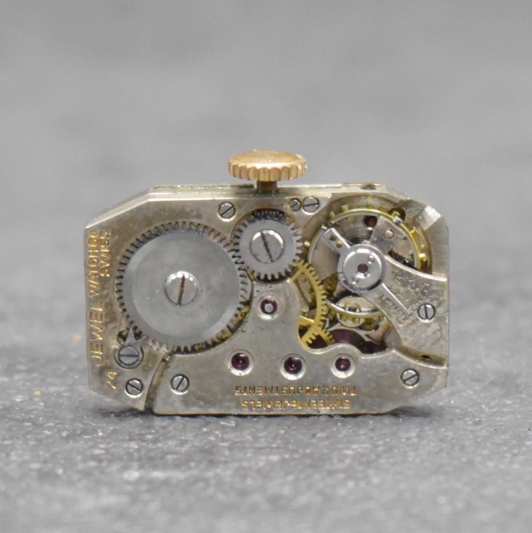 Detail f: Konvolut: 3 Damenarmbanduhren in Gold, versch. Fertigungszeiten, 2 x Handaufzug, 1 x Automatik, 2 x GG 750/000, 1 x in GG 585/000, 1 x an RG 375/000 ...