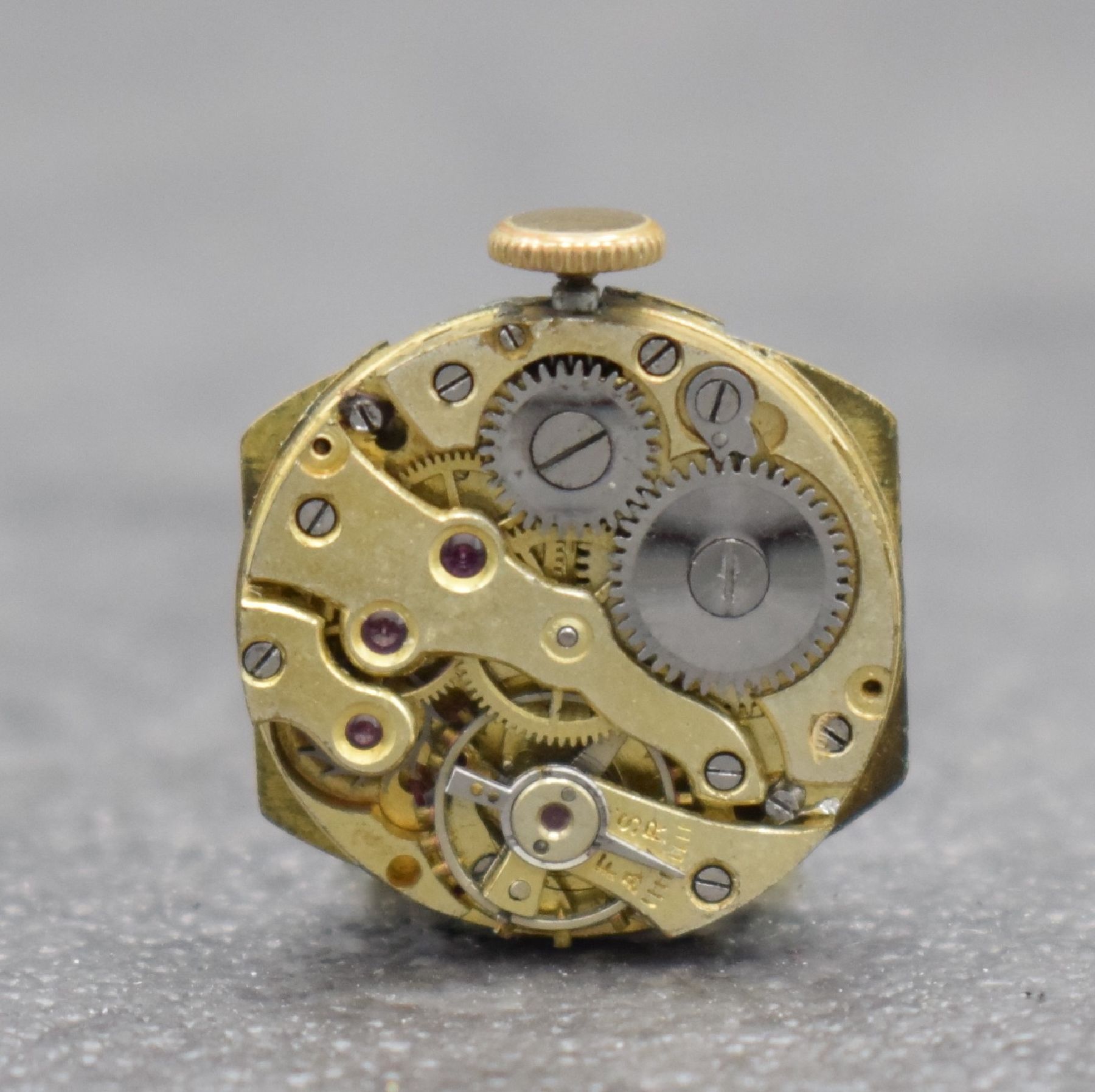 Detail i: Konvolut: 3 Damenarmbanduhren in Gold, versch. Fertigungszeiten, 2 x Handaufzug, 1 x Automatik, 2 x GG 750/000, 1 x in GG 585/000, 1 x an RG 375/000 ...