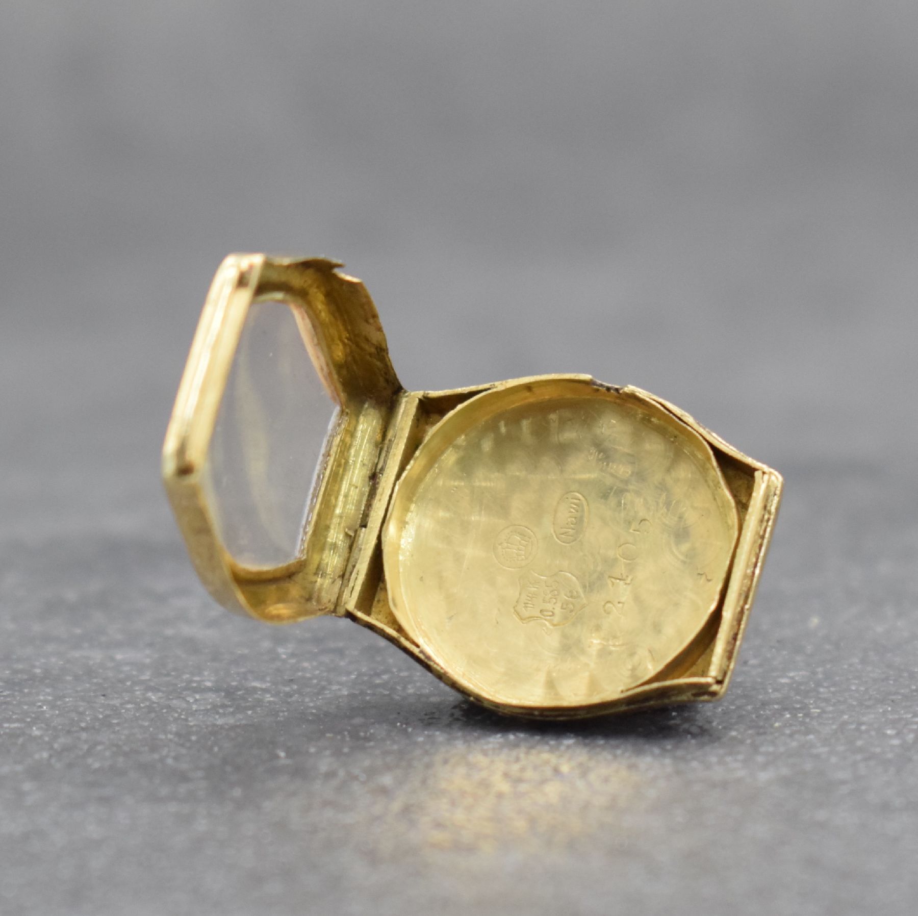 Detail j: Konvolut: 3 Damenarmbanduhren in Gold, versch. Fertigungszeiten, 2 x Handaufzug, 1 x Automatik, 2 x GG 750/000, 1 x in GG 585/000, 1 x an RG 375/000 ...