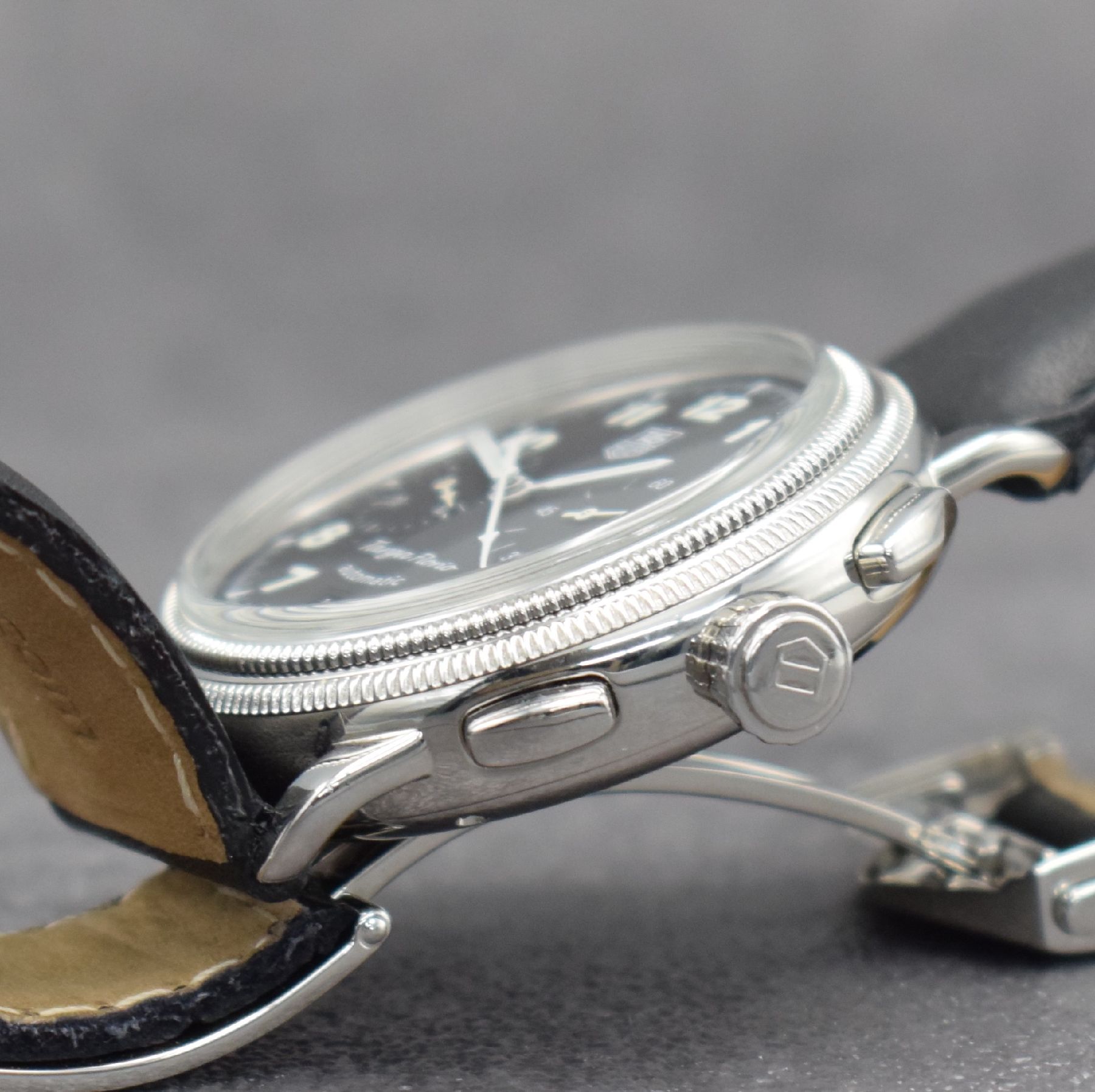 Detail d: TAG HEUER Herrenarmbanduhr mit Chronograph Modell TARGA FLORIO, Schweiz um 2002, Automatik, Ref. CX2112, Edelstahlgeh., Lederband m. orig. Faltschl. ...
