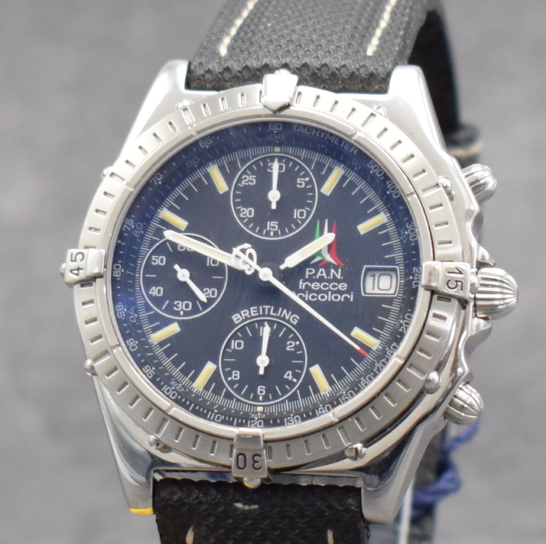 Detail c: BREITLING Armbandchronograph aus der Serie Kunstflugstaffeln hier P.A.N. frecce tricolori in Stahl, Automatik, Ref. A1350.1, auf 4.000 Stück ...