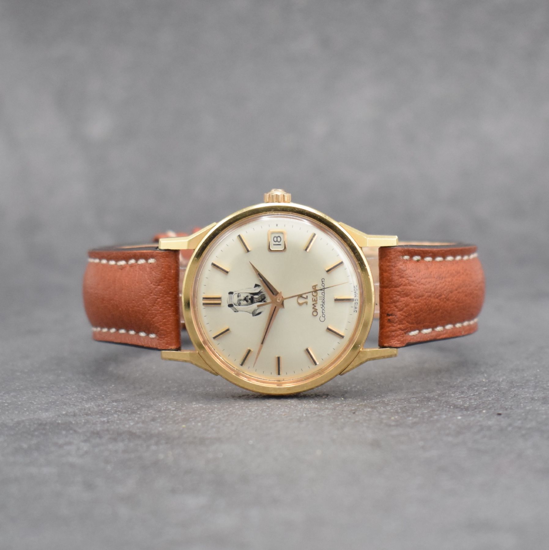 OMEGA "Sheikh Isa Bin Salman Al Khalifa" feine& extrem seltene Herrenarmbanduhr Constellation in RG 750/000 im unpoliertem Zustand, ...