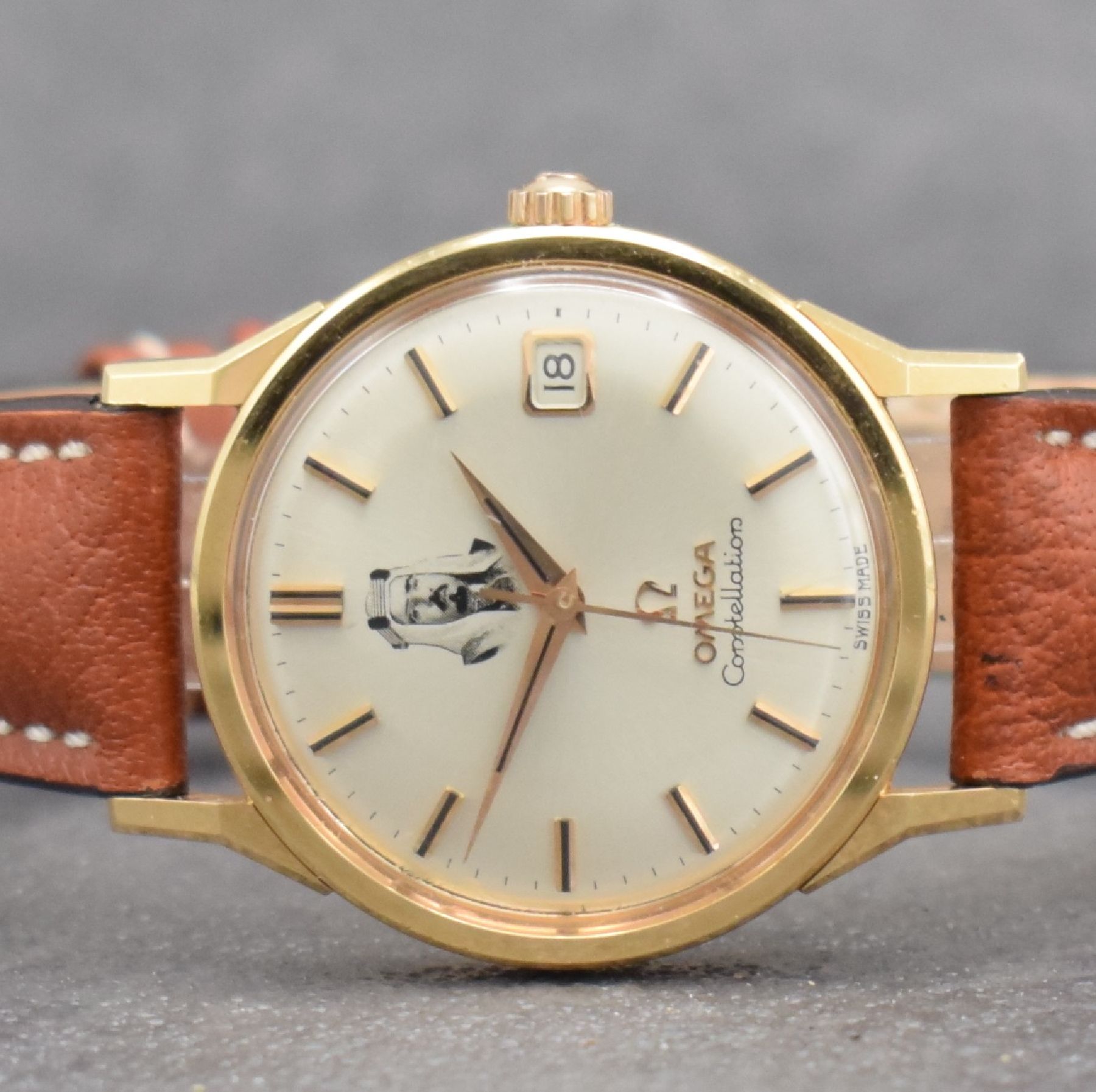 Detail a: OMEGA "Sheikh Isa Bin Salman Al Khalifa" feine& extrem seltene Herrenarmbanduhr Constellation in RG 750/000 im unpoliertem Zustand, ...