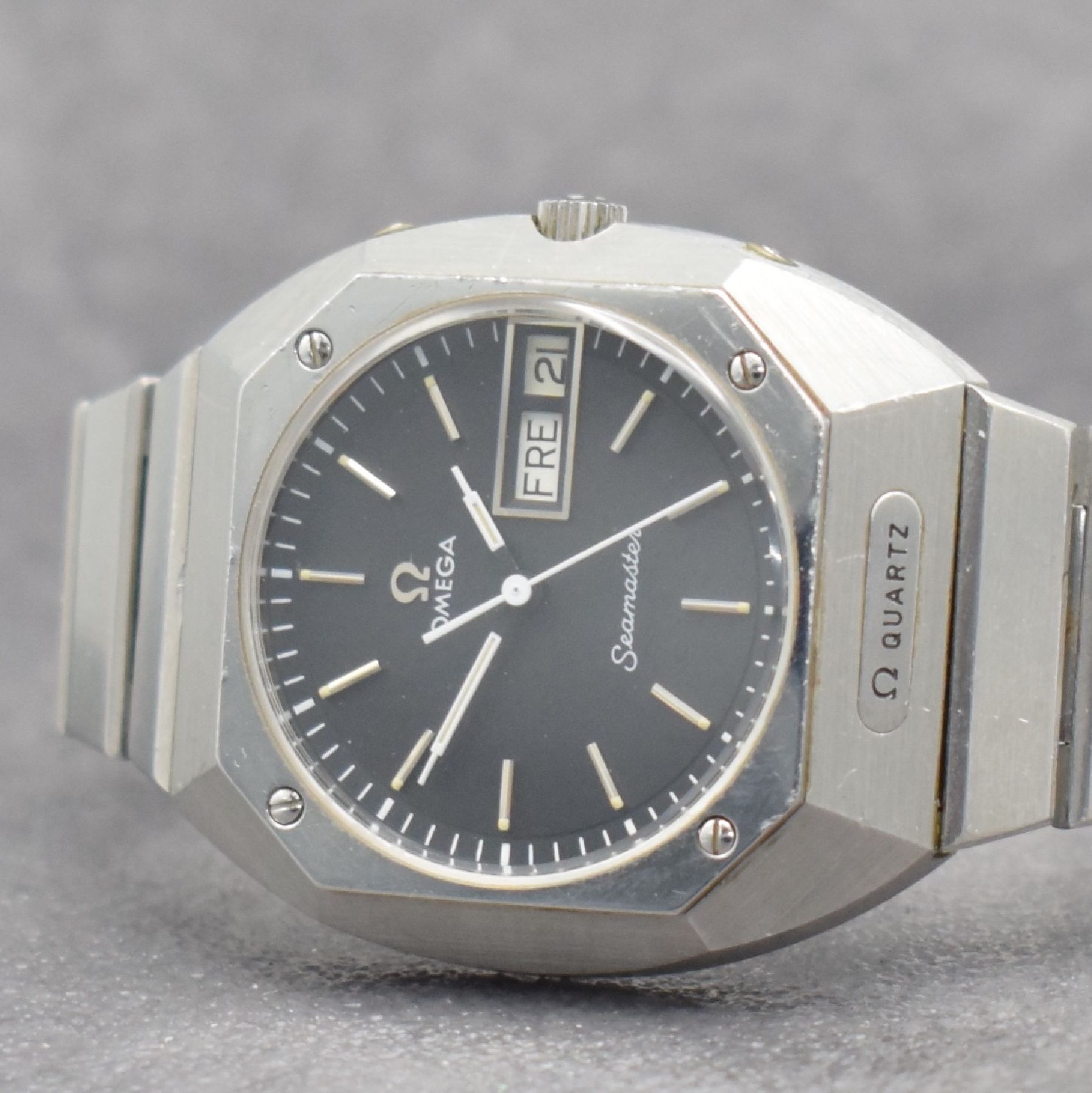 Detail a: OMEGA Herrenarmbanduhr Modell Seamaster, Ref. 1960054, Schweiz um 1977, Edelstahlgeh. inkl. Gliederband m. Faltschl., Boden m. Seepferdchenlogo ...