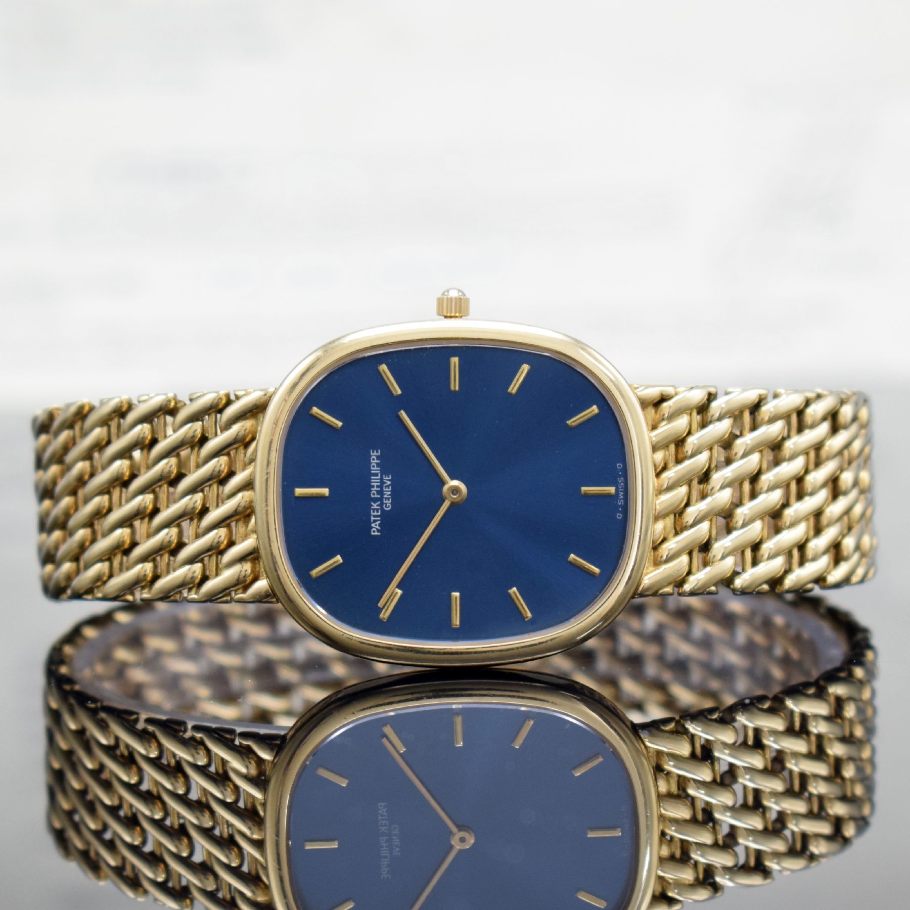 PATEK PHILIPPE Herrenarmbanduhr Ellipse d´Or in GG 750/000 Referenz 3738/117, Automatik, inkl. orig. Gliederband, Glasrand aufgedr., Boden m. ...