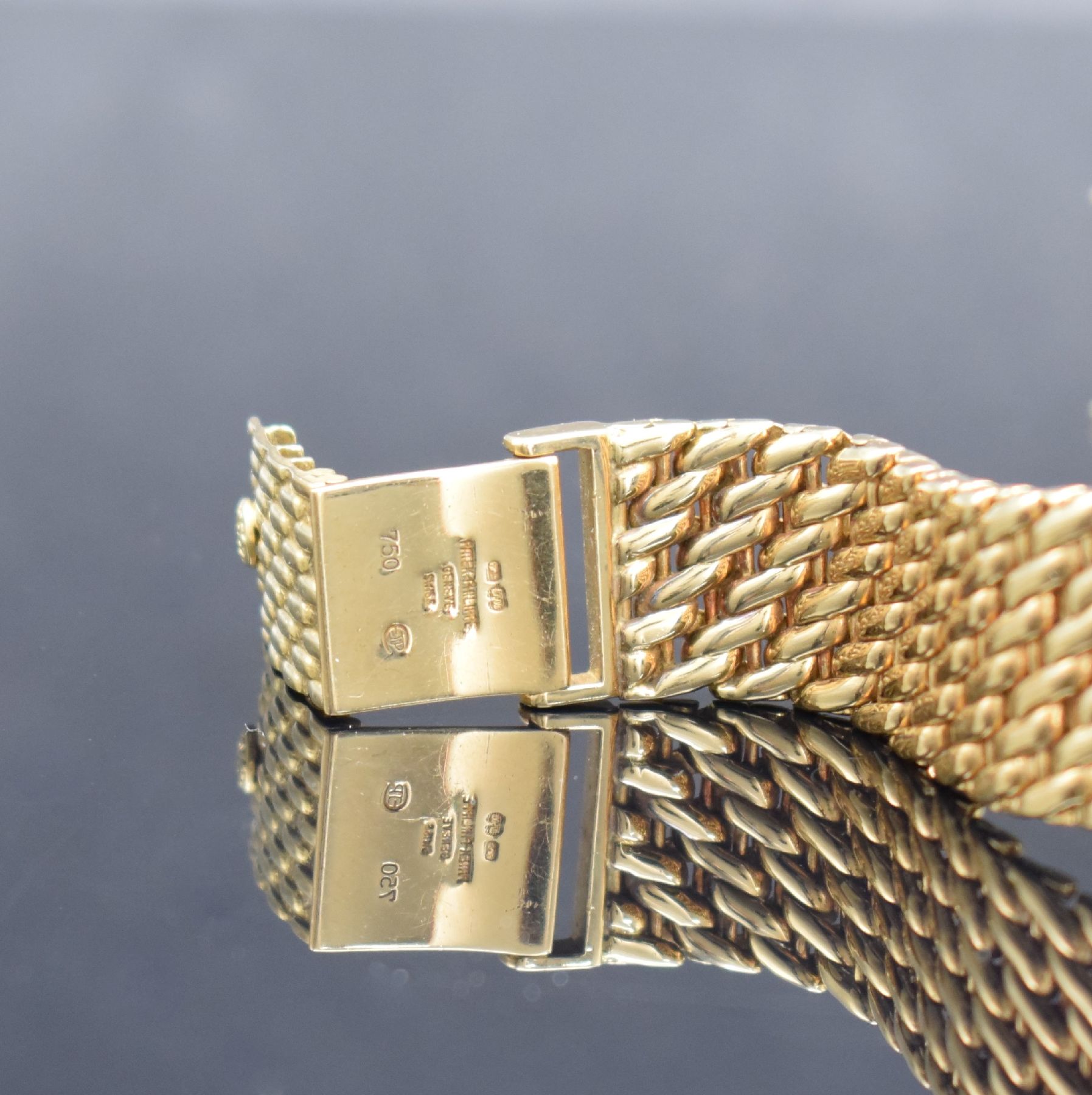 Detail i: PATEK PHILIPPE Herrenarmbanduhr Ellipse d´Or in GG 750/000 Referenz 3738/117, Automatik, inkl. orig. Gliederband, Glasrand aufgedr., Boden m. ...