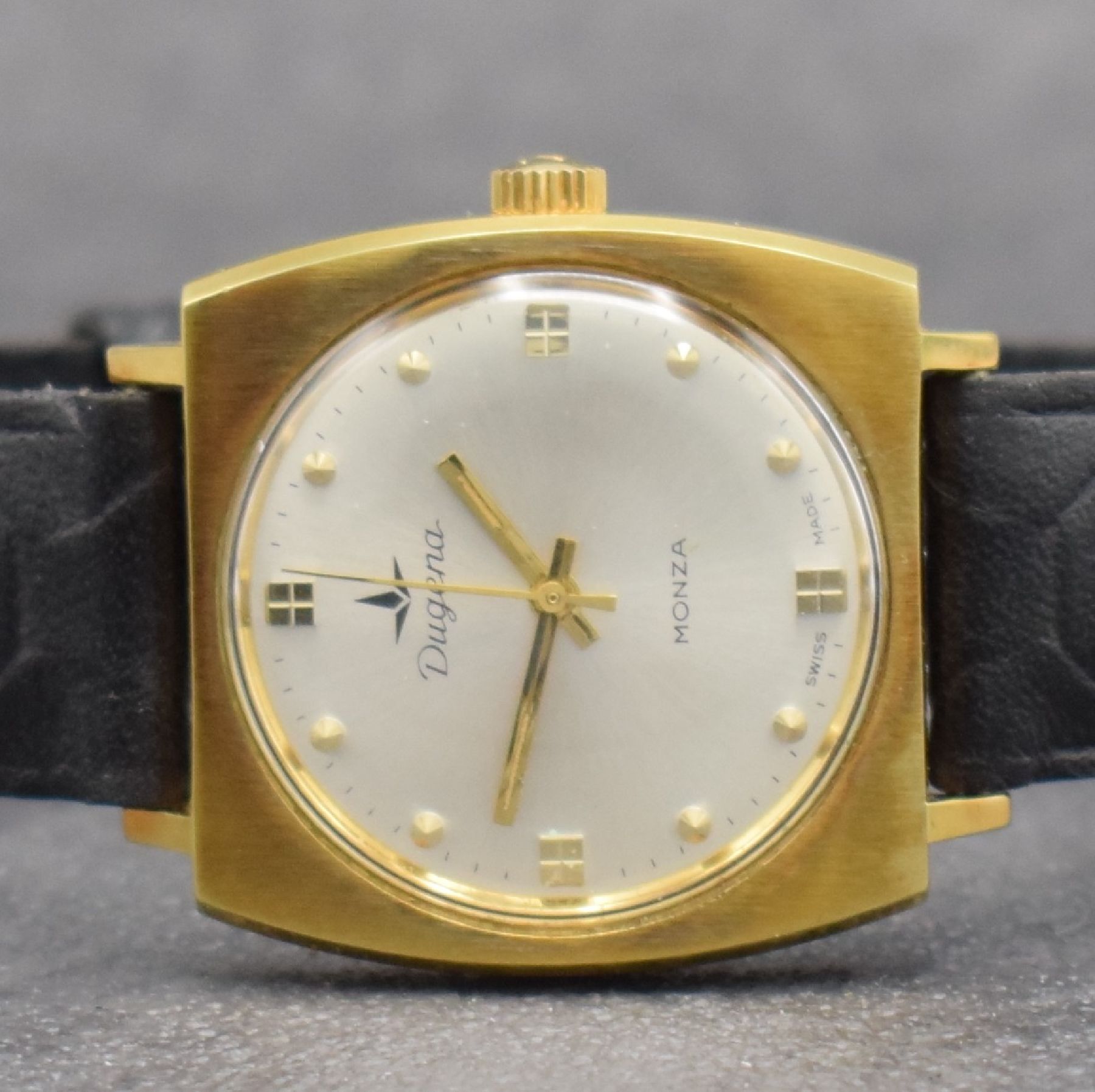 Detail a: Konvolut: 2 DUGENA Armbanduhren Serie Monza, Schweiz um 1980, beide verg. Metallgeh., Edelstahlböden verschr., silberne Zifferblätter m. aufgel. ...