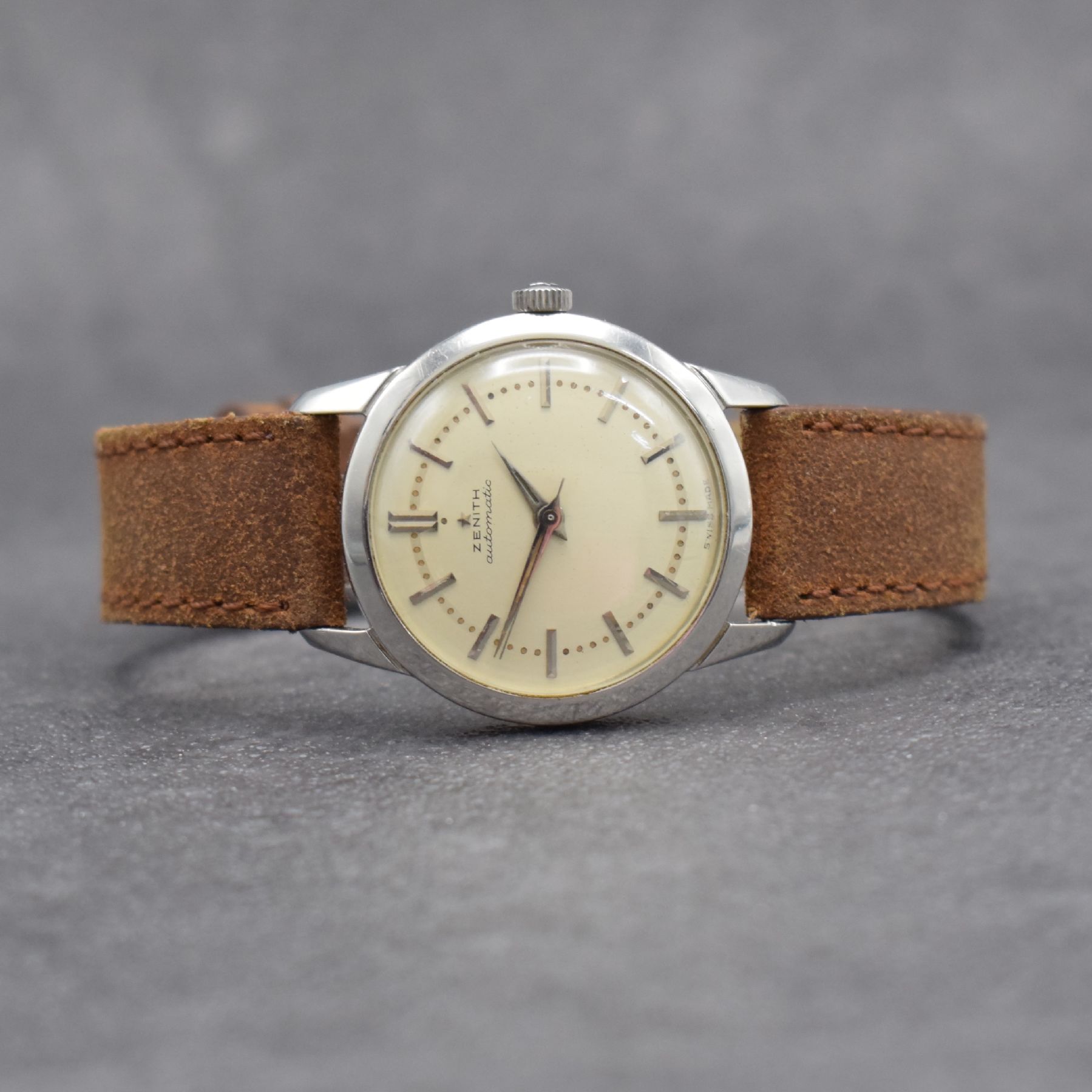 Detail a: ZENITH Herrenarmbanduhr mit original Etui, Garantieschein & Beschreibung Kal. 133.8, Schweiz verk. lt. G.-Schein 03/1956, Hammerautomatik, ...