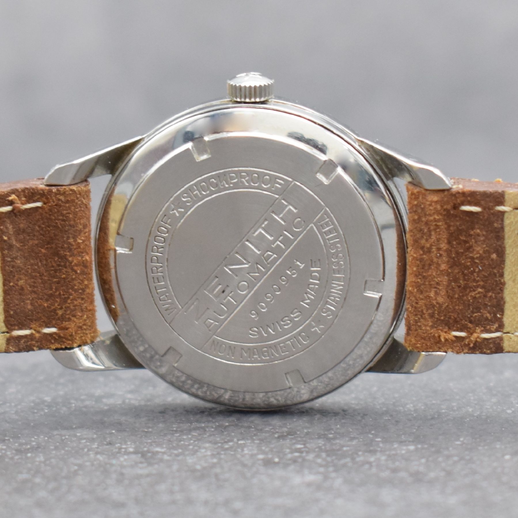 Detail f: ZENITH Herrenarmbanduhr mit original Etui, Garantieschein & Beschreibung Kal. 133.8, Schweiz verk. lt. G.-Schein 03/1956, Hammerautomatik, ...