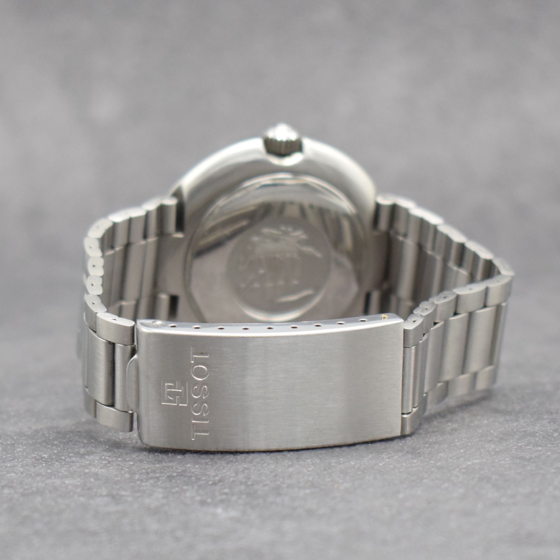 Detail d: TISSOT seltene, übergroße Herrenarmbanduhr T 12 an original Gay Freres Gliederband, Automatik, Schweiz um 1971, Ref. 46592, Boden verschr., blaues ...