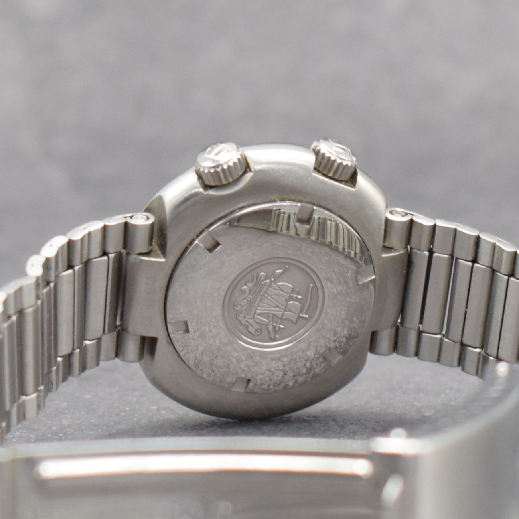 Detail f: TISSOT Damenarmbanduhr T12 an original Gay Freres Gliederband, Automatik, Schweiz um 1970, massiv Edelstahl inkl. Gliederband, bomb. Mineralgl., ...
