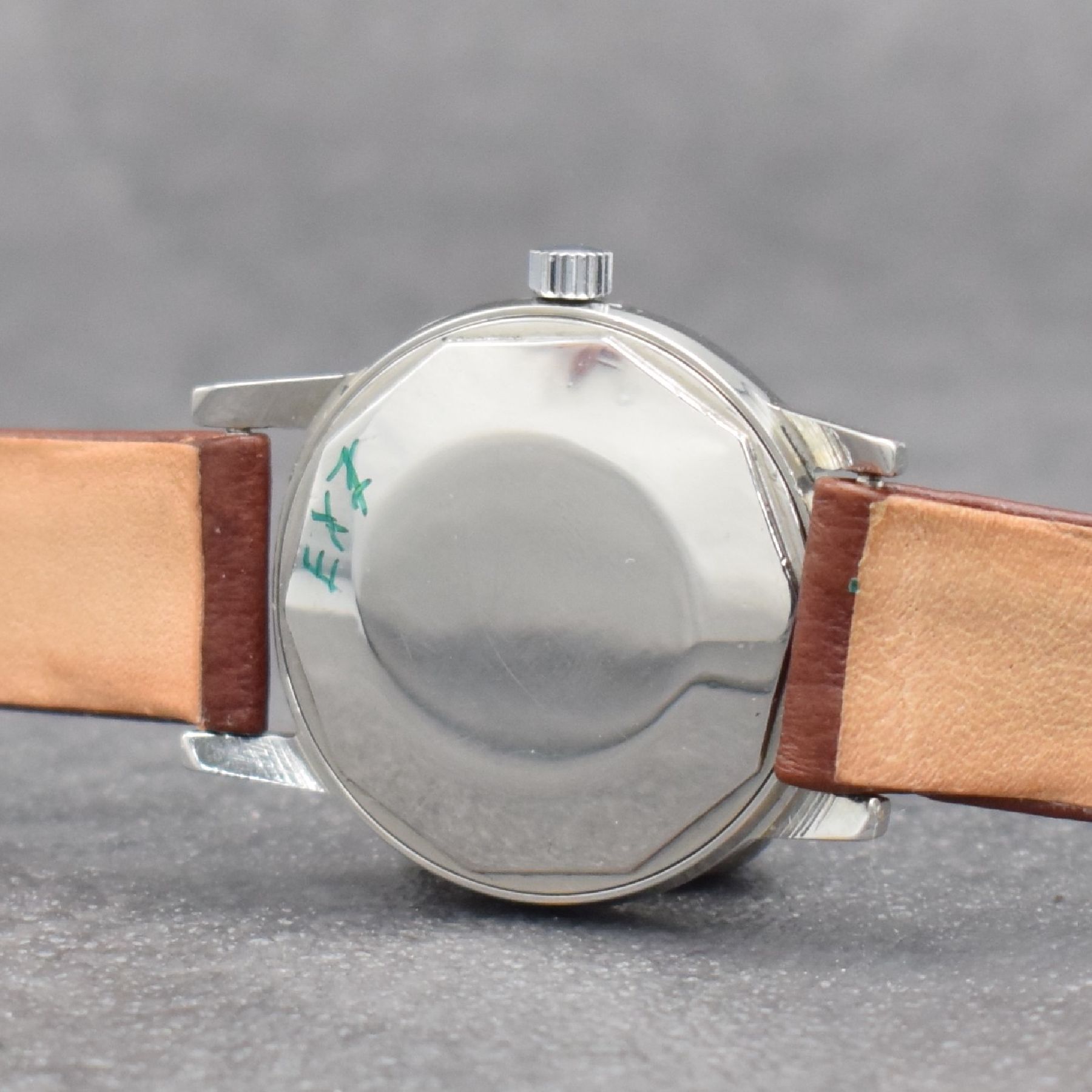 Detail c: Konvolut: 2 TISSOT Armbanduhren Serie Seastar, beide Automatik, Schweiz um 1975, Böden verschr., 1 x 21 St., Kal. 784-2, D. ca. 33,5 mm, 1 x m. ...