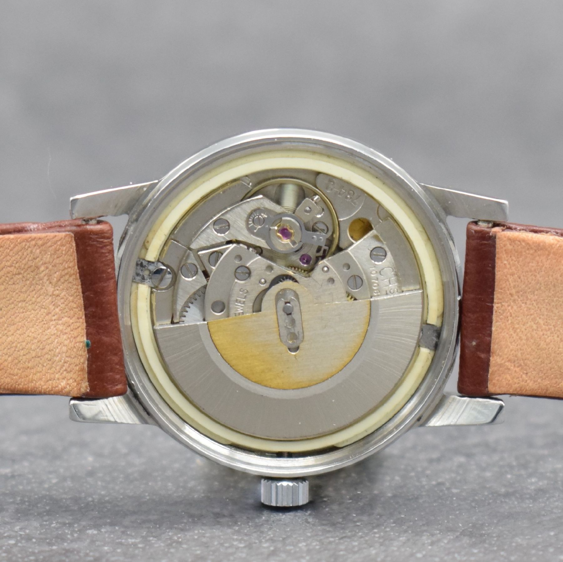 Detail e: Konvolut: 2 TISSOT Armbanduhren Serie Seastar, beide Automatik, Schweiz um 1975, Böden verschr., 1 x 21 St., Kal. 784-2, D. ca. 33,5 mm, 1 x m. ...