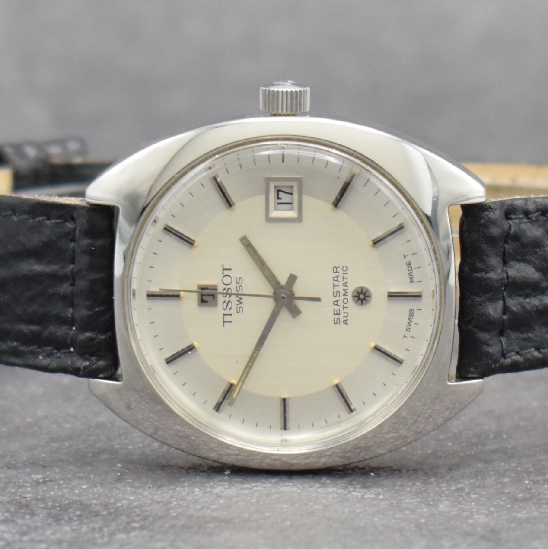 Detail g: Konvolut: 2 TISSOT Armbanduhren Serie Seastar, beide Automatik, Schweiz um 1975, Böden verschr., 1 x 21 St., Kal. 784-2, D. ca. 33,5 mm, 1 x m. ...