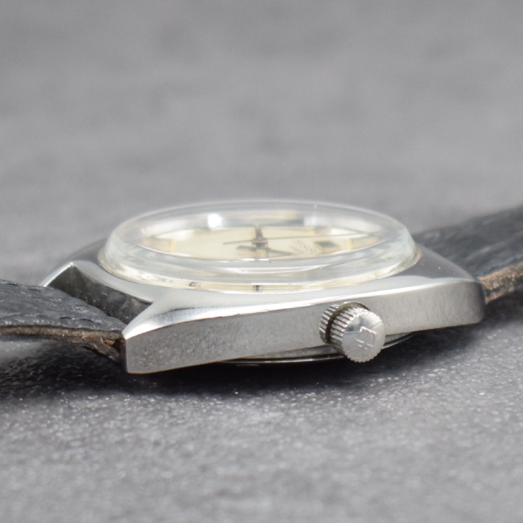 Detail i: Konvolut: 2 TISSOT Armbanduhren Serie Seastar, beide Automatik, Schweiz um 1975, Böden verschr., 1 x 21 St., Kal. 784-2, D. ca. 33,5 mm, 1 x m. ...