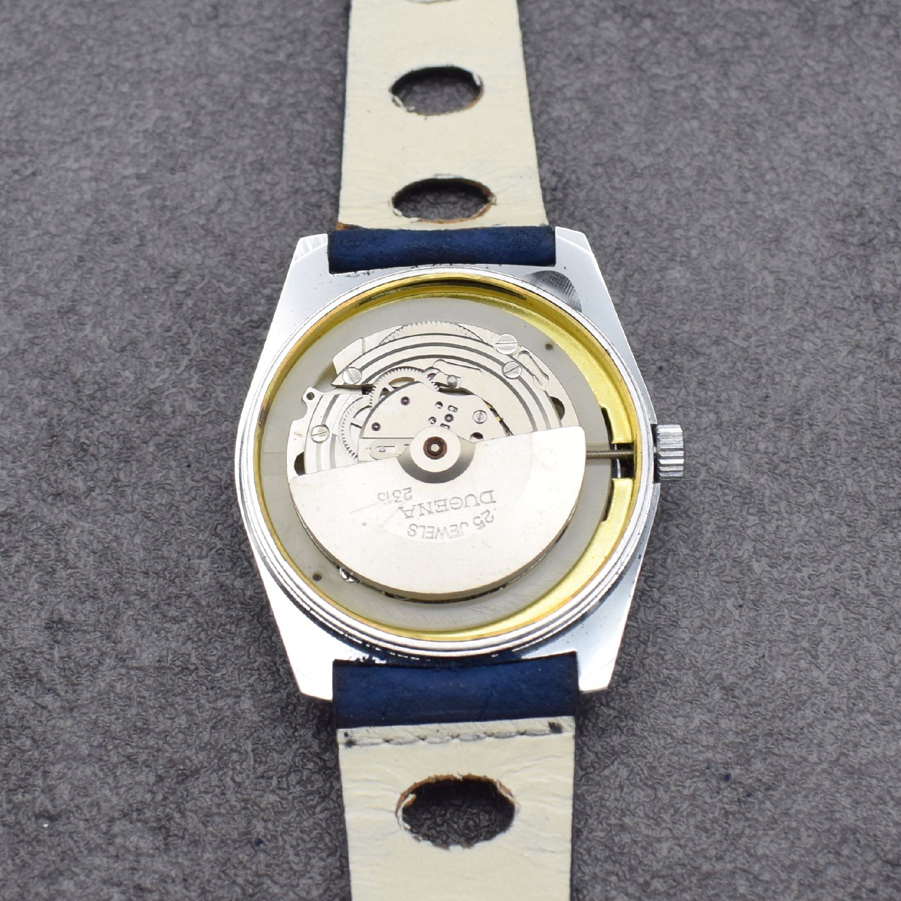 Detail b: Konvolut: 2 ungetragene DUGENA Digital Armbanduhren, Handaufzug, für den dtsch. Markt um 1970, beide rastende Std. & rotierende Min., verchr. ...