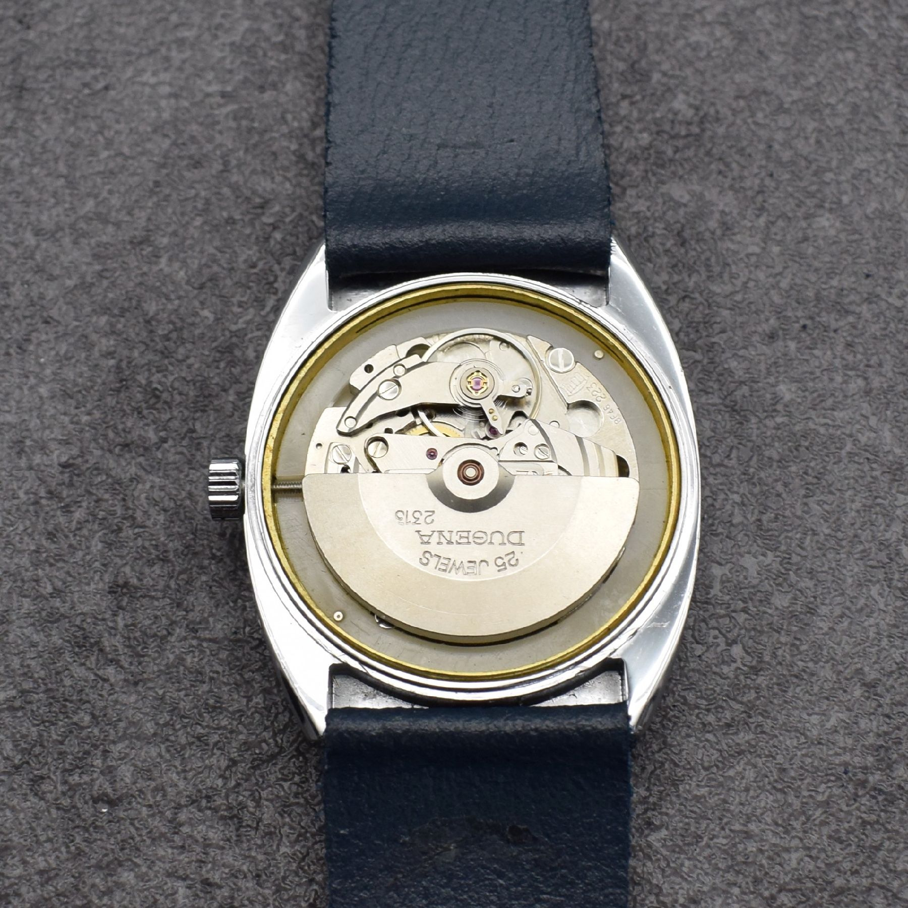 Detail d: Konvolut: 2 ungetragene DUGENA Digital Armbanduhren, Handaufzug, für den dtsch. Markt um 1970, beide rastende Std. & rotierende Min., verchr. ...