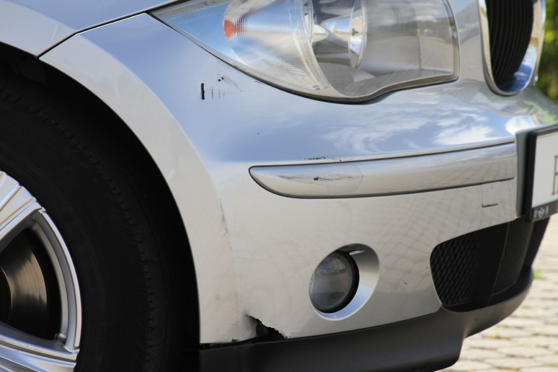Detail c: BMW 116i, Fahrgestellnummer: WBAUF11020P091149, EZ 02/2007, HU 01/2022, Laufleistung 179.000 km abgelesen, Schaltgetriebe, 85 kW/116 PS, 3. Hand, ...
