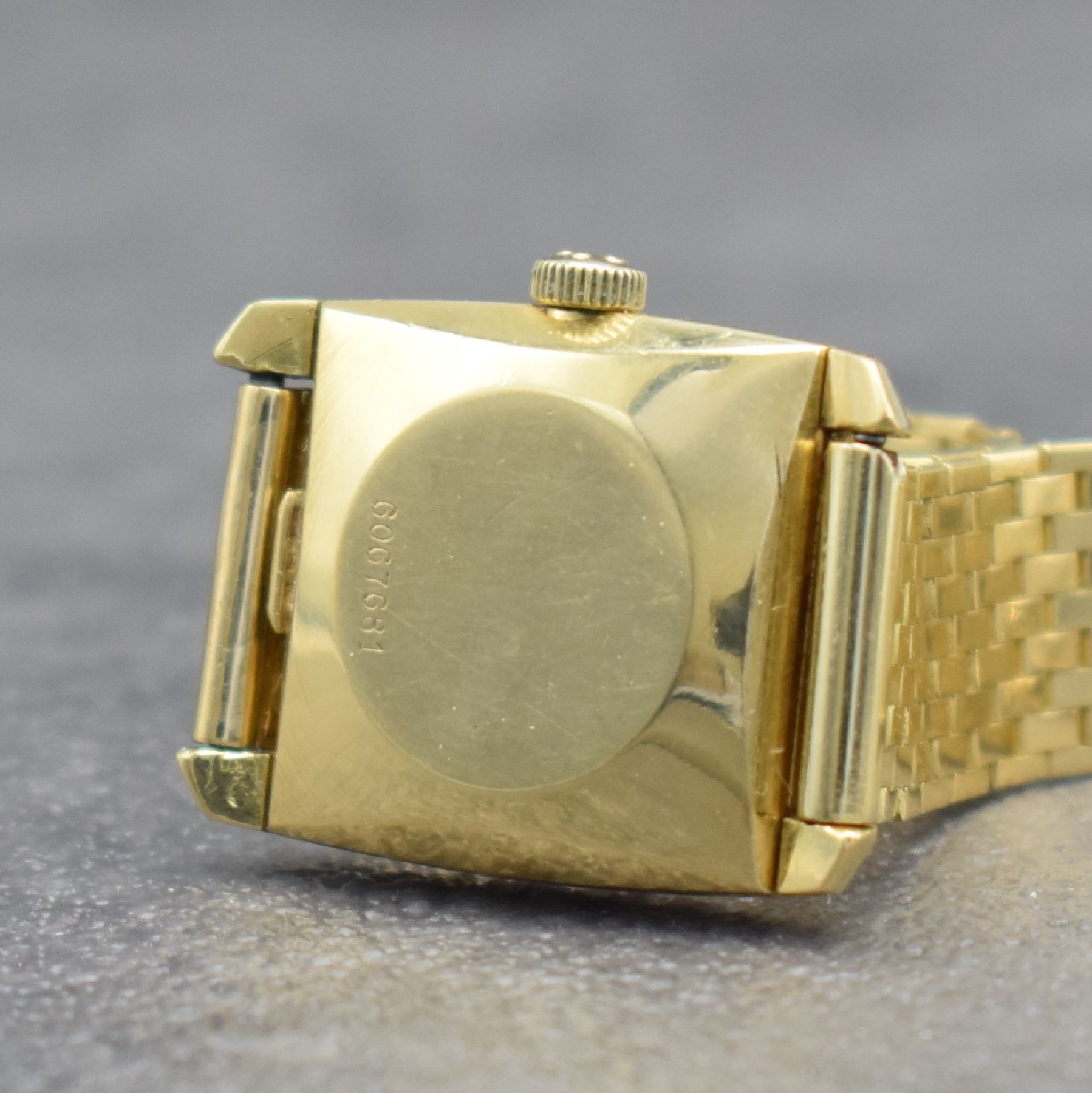 Detail d: ETERNA-MATIC Damenarmbanduhr in GG 750/000, Schweiz um 1965, Automatik, aufgedr. Boden, Goldband in GG 750/000, gold. Zifferbl. m. aufges. Std.-Ind., ...