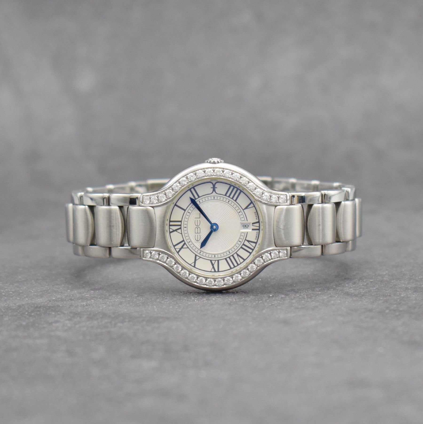 EBEL Beluga Damenarmbanduhr in Edelstahl aufwendig mit Brillanten besetzt, Schweiz verk. lt. beil. Garantiekarte 07/2016, quarz, Ref. E9258N2S, ...