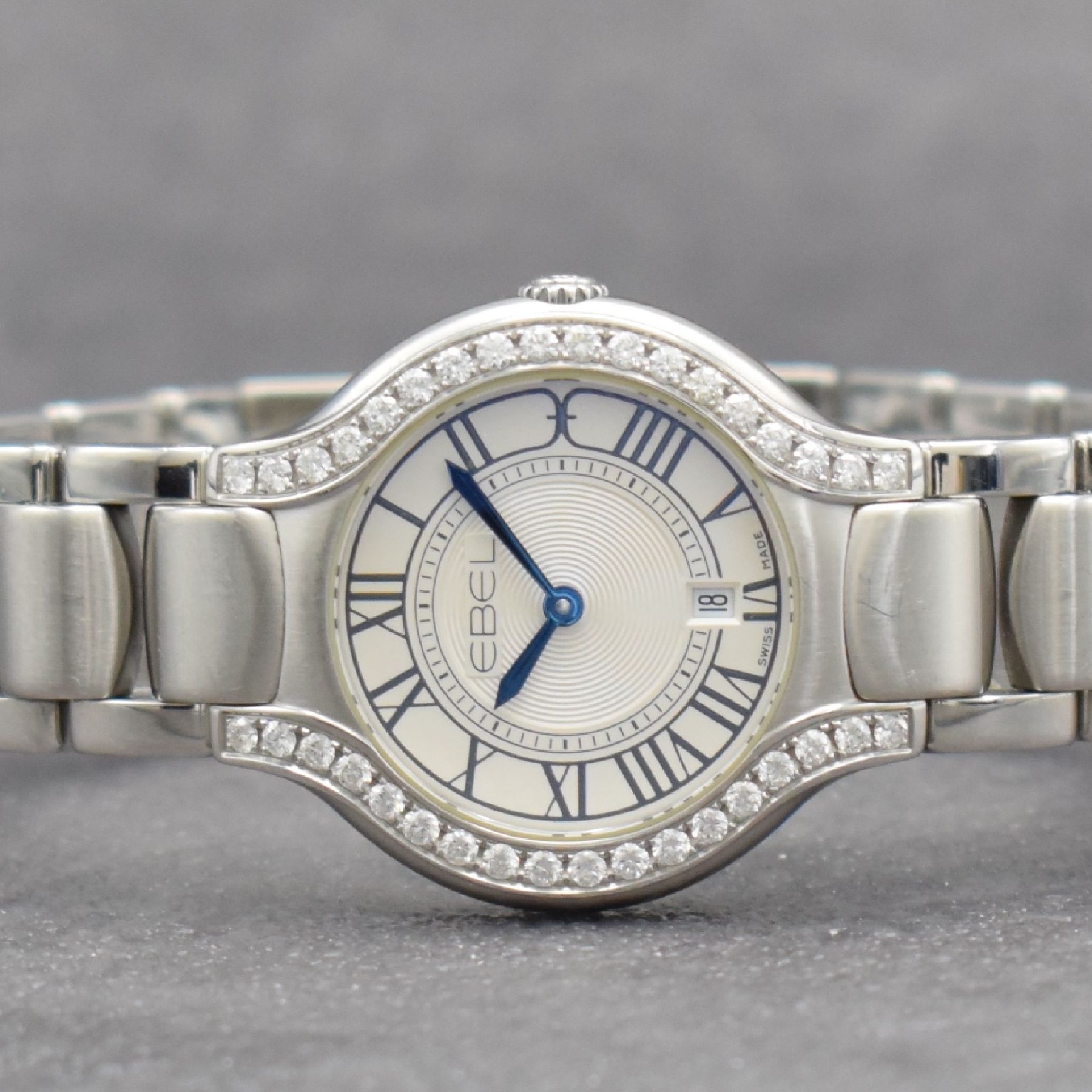 Detail a: EBEL Beluga Damenarmbanduhr in Edelstahl aufwendig mit Brillanten besetzt, Schweiz verk. lt. beil. Garantiekarte 07/2016, quarz, Ref. E9258N2S, ...