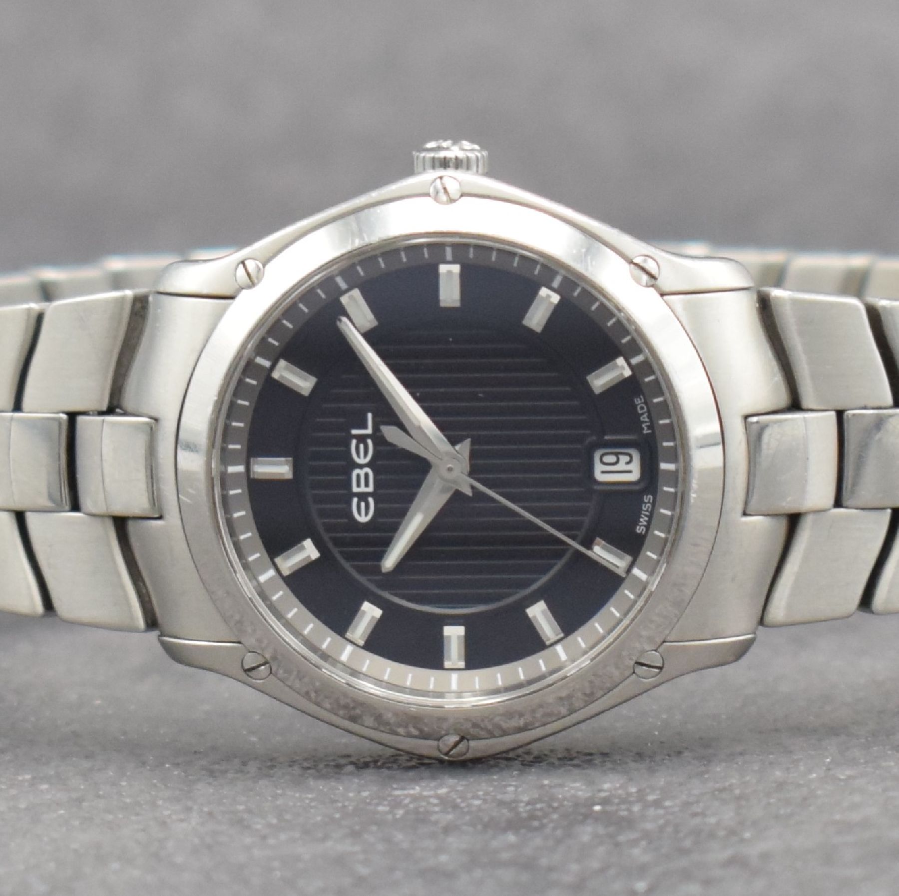 Detail a: EBEL Classic Sport Damenarmbanduhr, quarz, Ref. E9954Q31, Edelstahlgeh. inkl. Gliederband m. dopp. Faltschl., schwarzes Zifferbl. m. aufges. ...