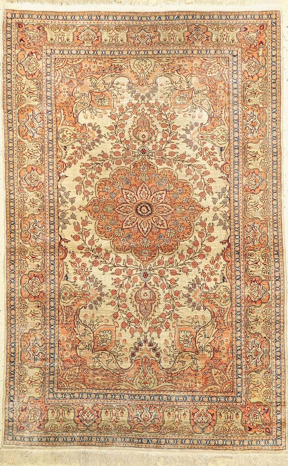 Kayseri Seide alt, Türkei, um 1940, reine Naturseide, ca. 156 x 100 cm, EHZ: 3
