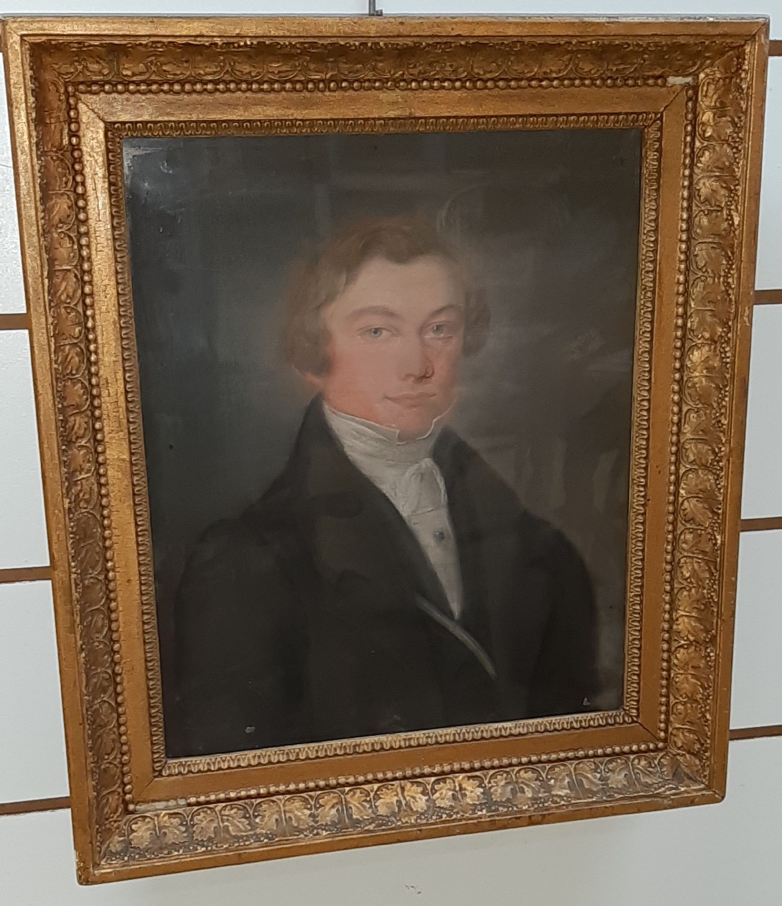Detail c: Unbekannter Maler des Biedermeier, deutsch, um 1820, 2 Porträts eines Paares, Pastell auf Papier, teils löchrig, je ca. 36x30cm, u.Gl., R. ca. ...