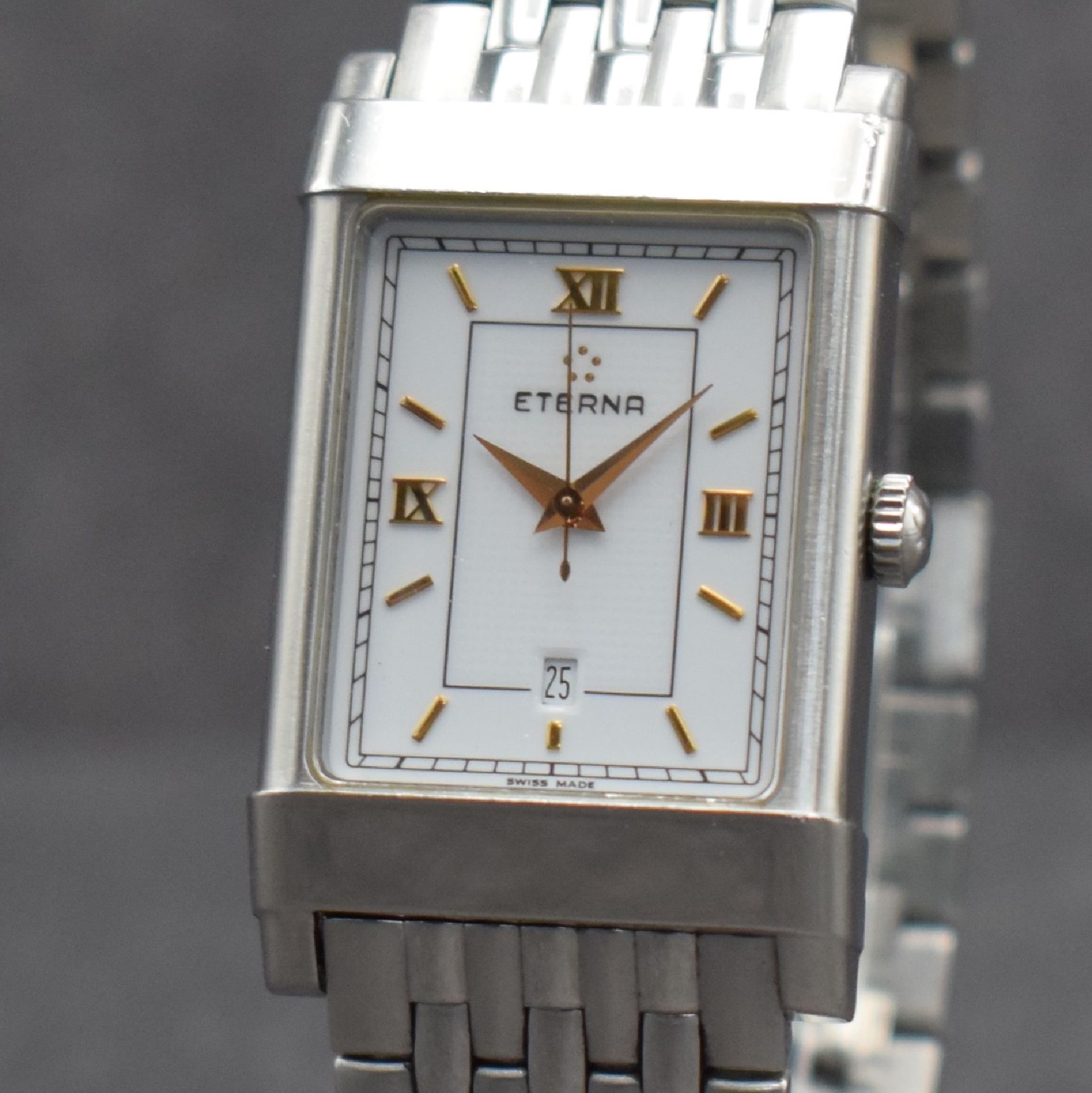 Detail c: ETERNA-MATIC 1935 Les Historiques Armbanduhr in Stahl, Schweiz um 1998, Automatik, Ref. 8490.41, Boden aufgedr., orig. Gliederband m. dopp. ...