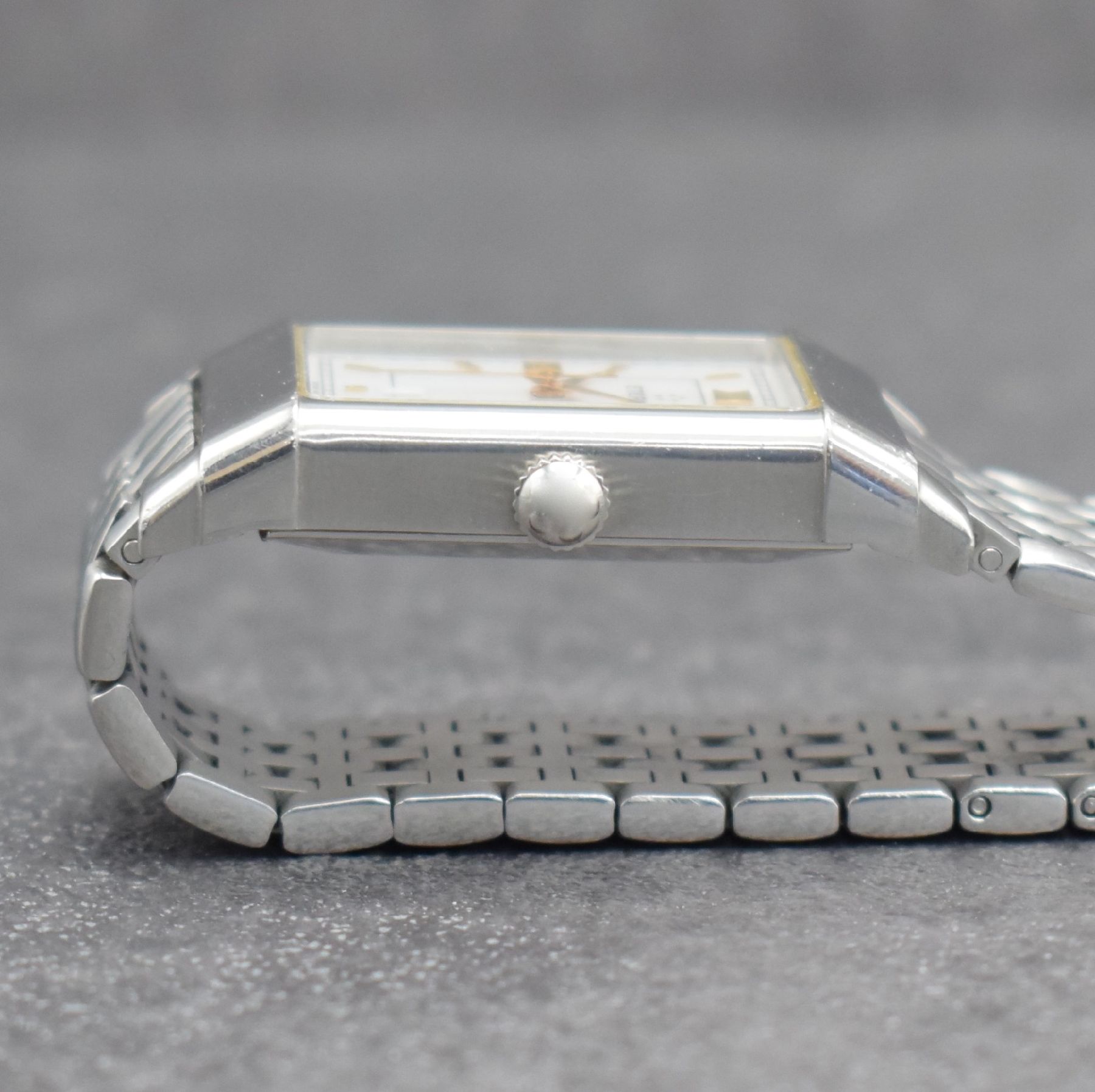 Detail f: ETERNA-MATIC 1935 Les Historiques Armbanduhr in Stahl, Schweiz um 1998, Automatik, Ref. 8490.41, Boden aufgedr., orig. Gliederband m. dopp. ...