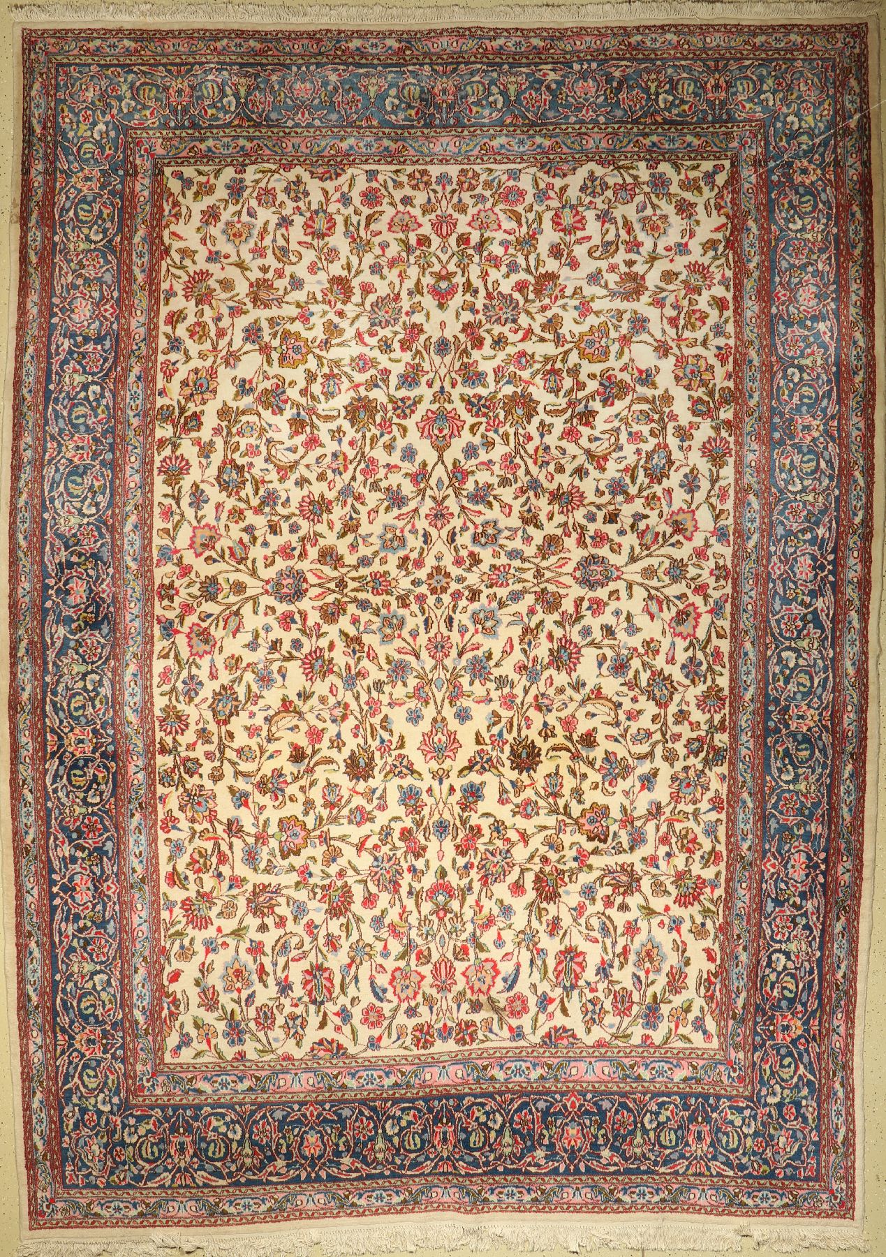 Kerman alt, Persien, ca. 60 Jahre, Wolle auf Baumwolle, ca. 415 x 300 cm, EHZ: 2-3 (Fleckig).