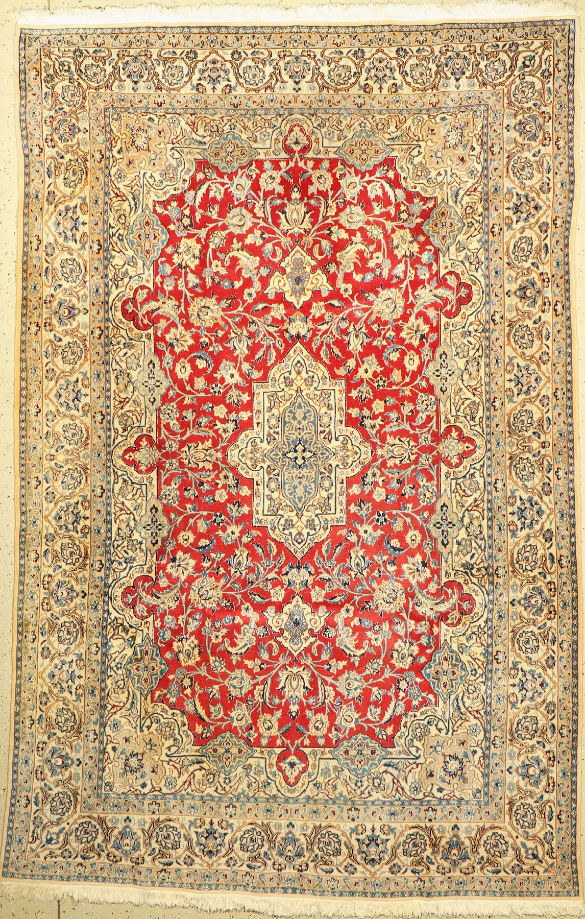Nain fein (9 La), Persien, ca. 50 Jahre, Korkwolle mit Seide, ca. 300 x 195 cm, EHZ: 2,(fleckig)