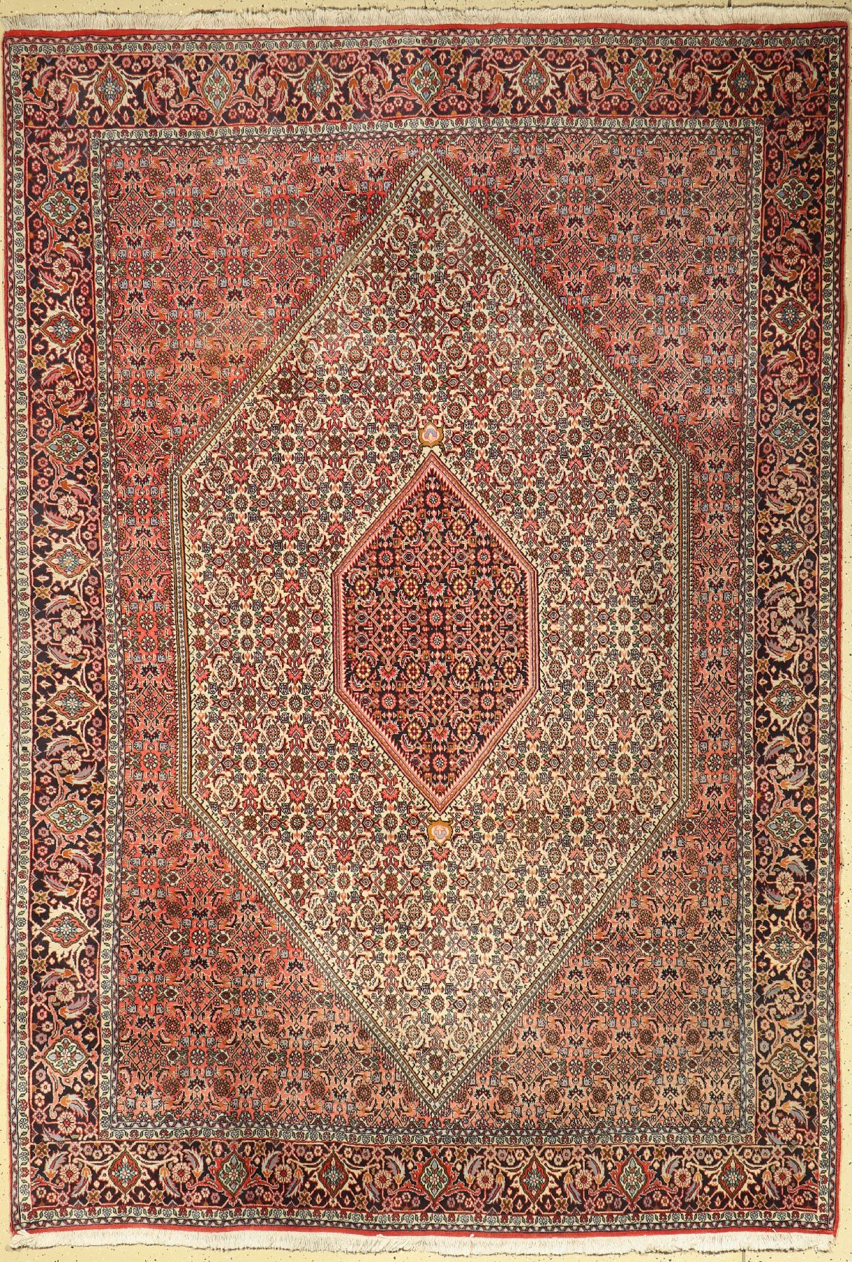 Bidjar alt, Persien, ca. 50 Jahre, Wolle auf Baumwolle, ca. 290 x 198 cm, EHZ: 2, (leicht verblasst)