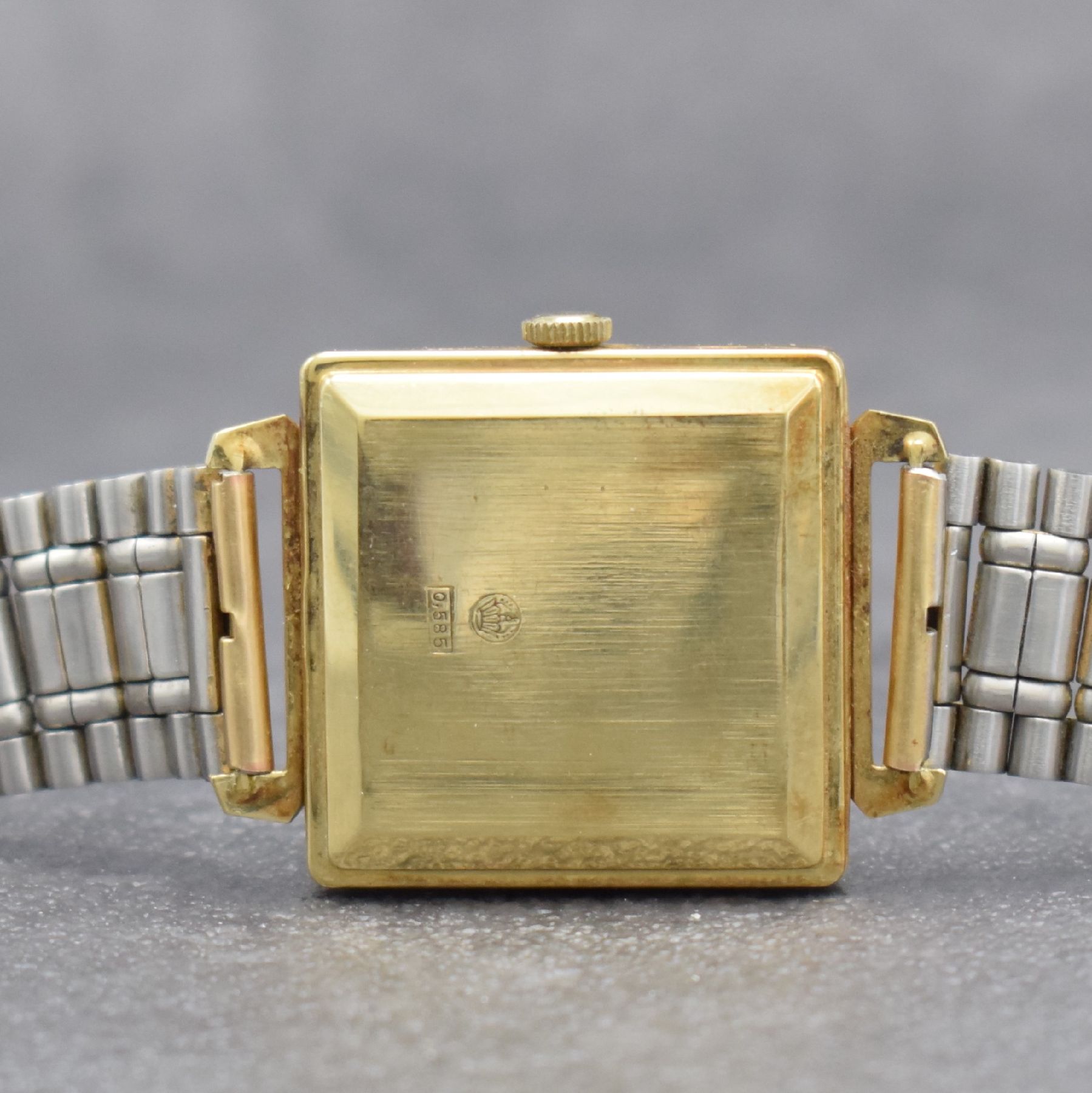 Detail d: ANKER Herrenarmbanduhr in GG 585/000, Deutschland um 1960, Automatik, 2-teil. Geh., Boden aufgedr., verg. Gliederband später, silb. Zifferbl., ...
