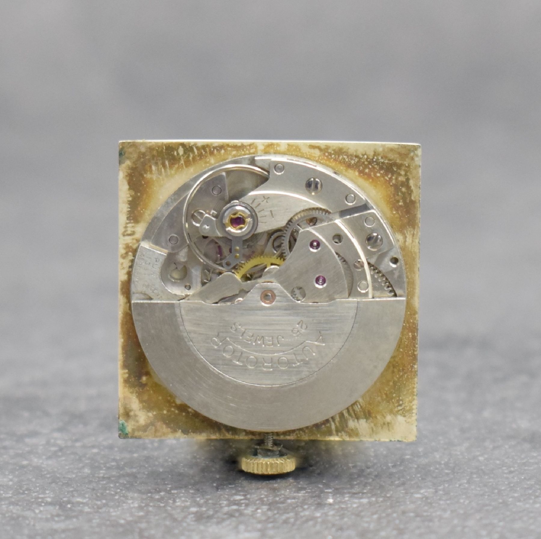 Detail f: ANKER Herrenarmbanduhr in GG 585/000, Deutschland um 1960, Automatik, 2-teil. Geh., Boden aufgedr., verg. Gliederband später, silb. Zifferbl., ...