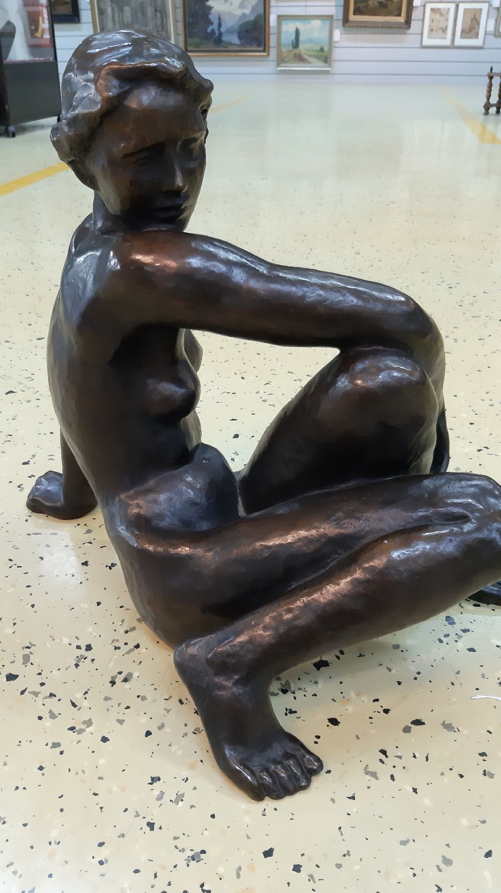 Detail d: Fritz Klimsch, 1870 Frankfurt/Main-1960 Freiburg, "kleine Schauende", 1936, Bronzeskulptur, monogrammiert auf der Fußsohle,Gießerstempel ...