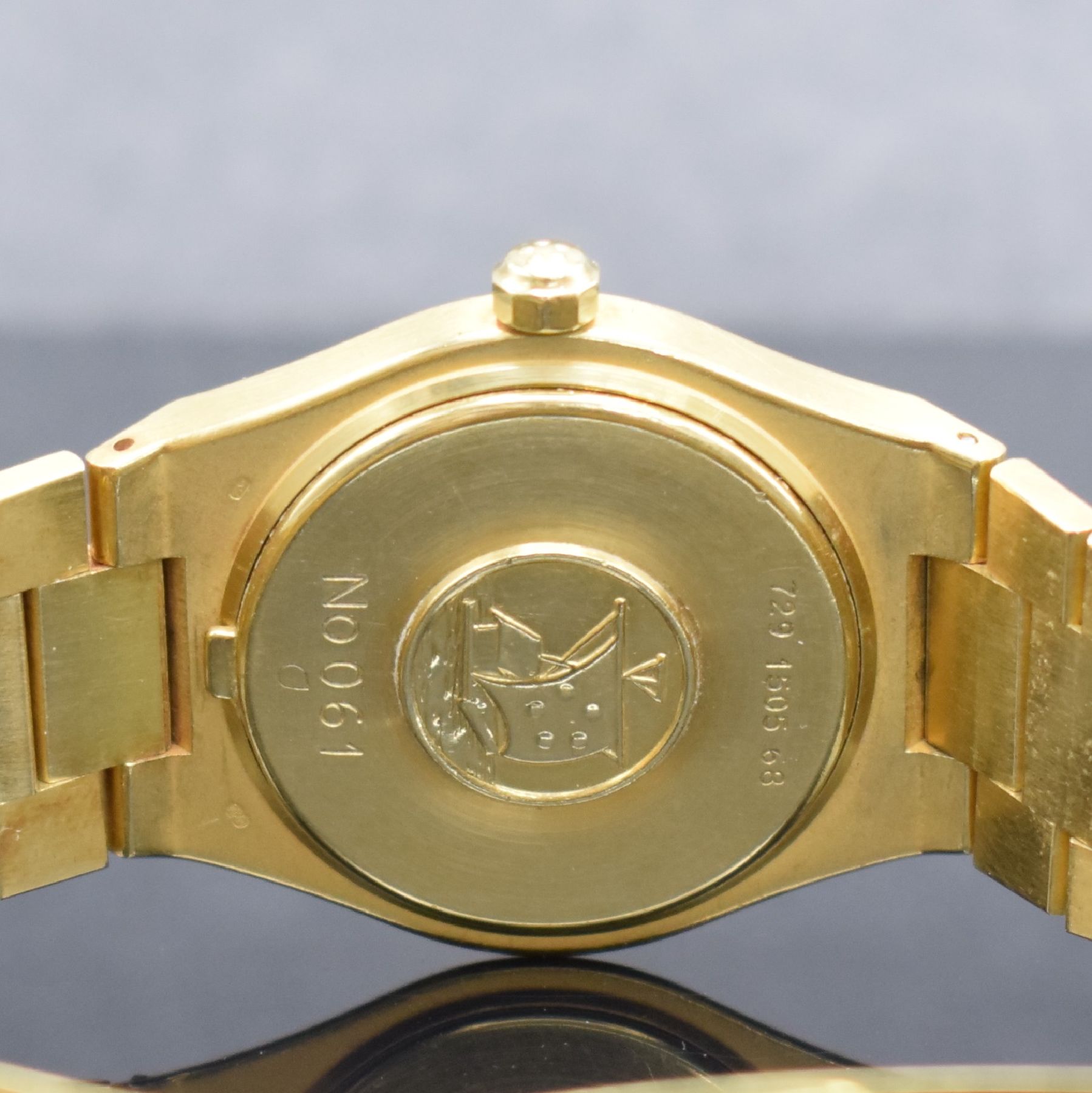 Detail g: ETERNA Kontiki Royal Quartz Herrenarmbanduhr in GG 750/000, Schweiz um 1985, quarz, massives Geh., Boden aufgedr., Gliederband in GG 750/000 m. ...