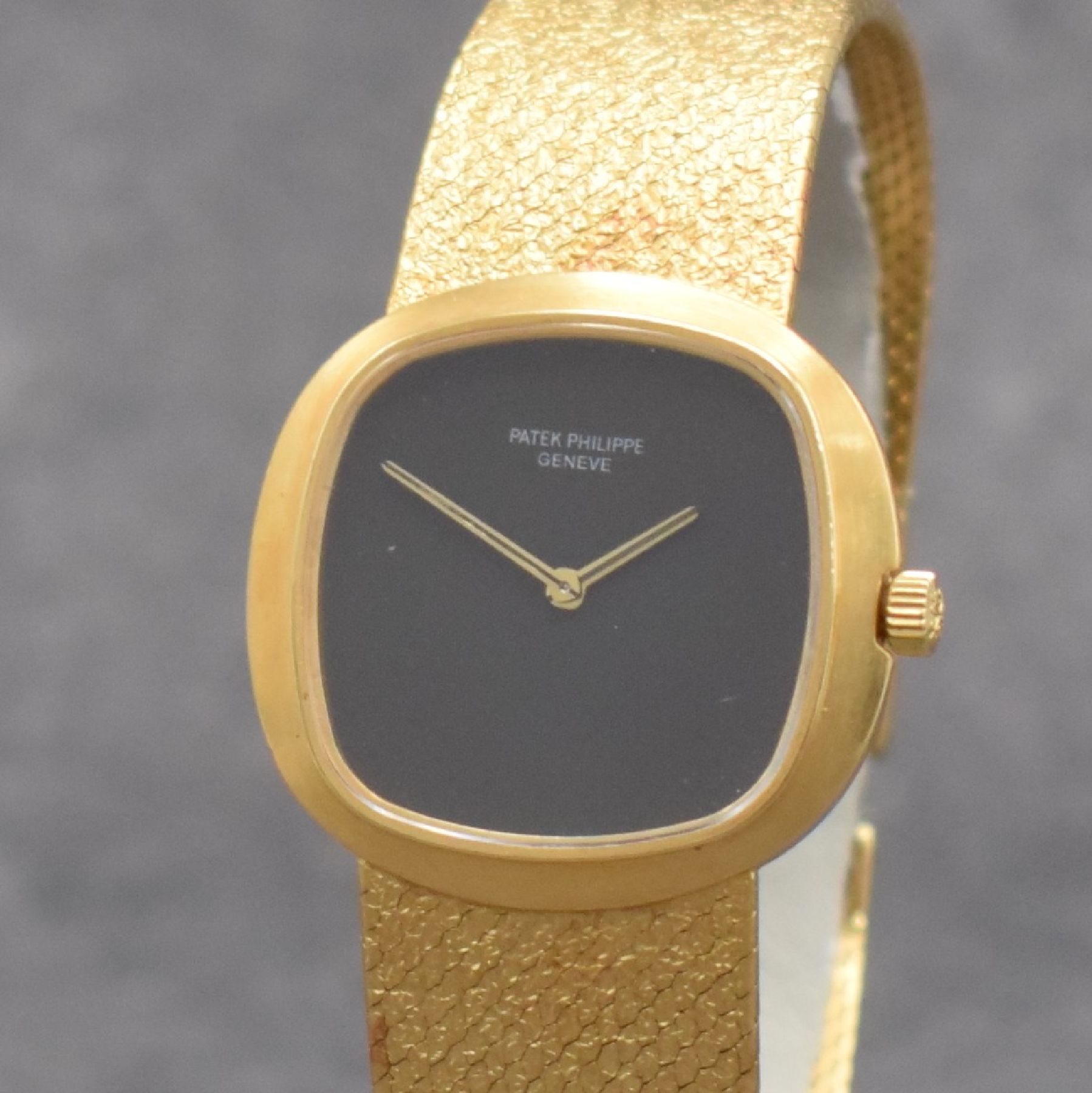 Detail c: PATEK PHILIPPE feine Damenarmbanduhr in GG 750/000 Referenz 4115 1, Handaufzug, Schweiz um 1972, 2-teil. Goldgeh. inkl. Milanaiseband, Boden ...