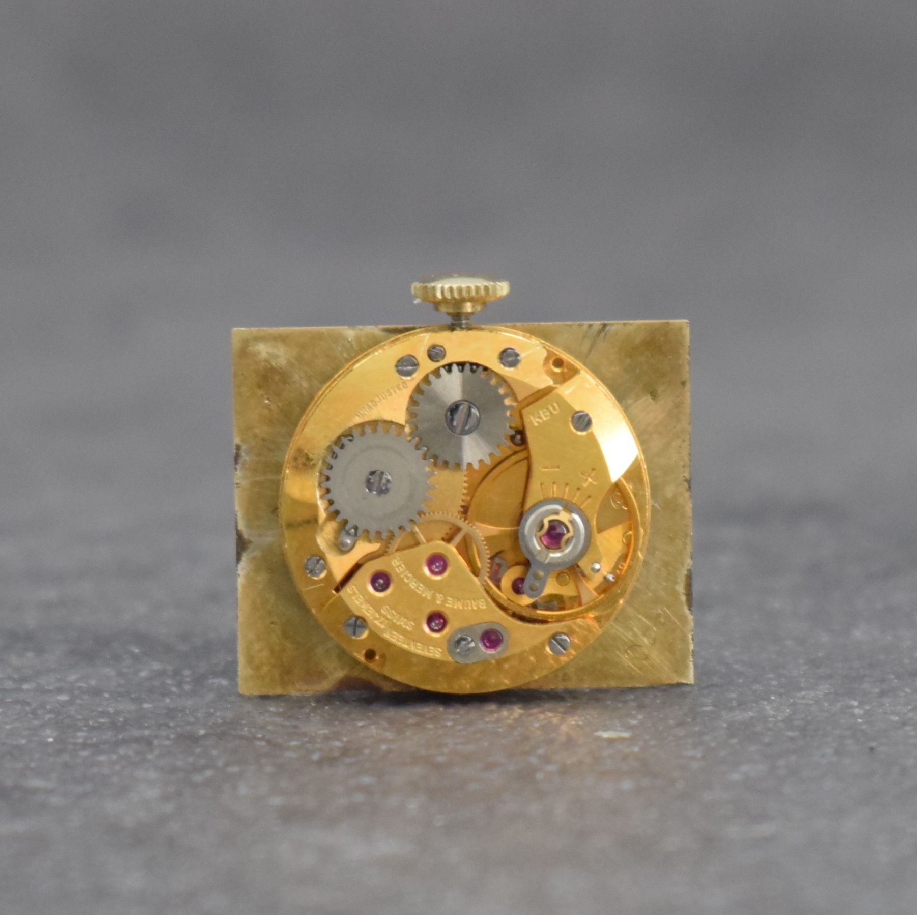 Detail f: BAUME & MERCIER Damenarmbanduhr in GG 585/000, Schweiz um 1965, Handaufzug, Geh. aufw. m. Diamanten bes. zus. ca. 0,2 ct, Boden aufgedr., Goldband in ...