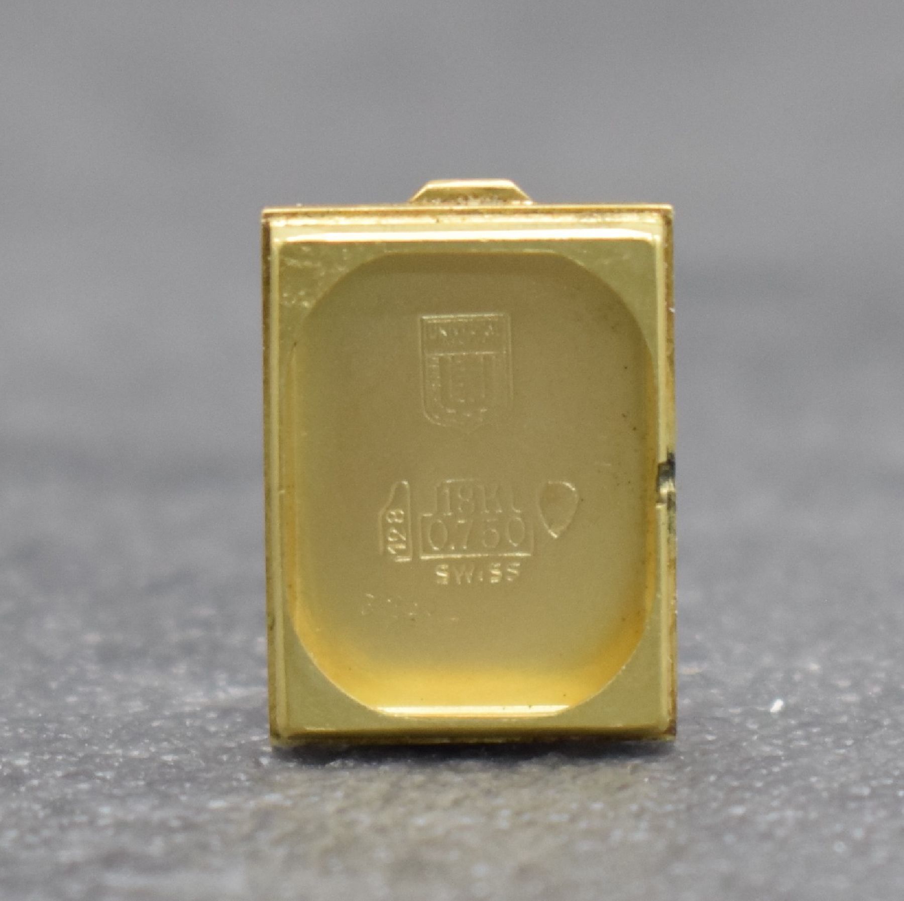 Detail h: UNIVERSAL GENEVE Damenarmbanduhr in GG 750/000, Schweiz um 1965, Handaufzug, rechteck. Geh. m. anges. Pyramiden- Milanaiseband, Boden aufgedr., gold. ...