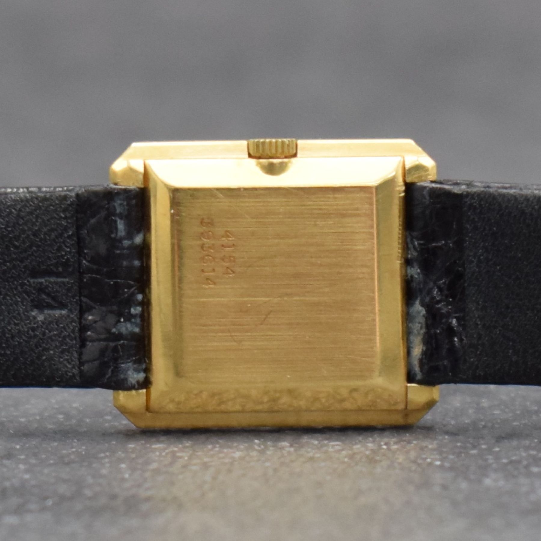 Detail d: PIAGET feine Damenarmbanduhr in GG 750/000, Schweiz um 1990, Handaufzug, rechteck. Geh. Ref. 4154, Boden aufgedr., Front & gold. Zifferbl. ...