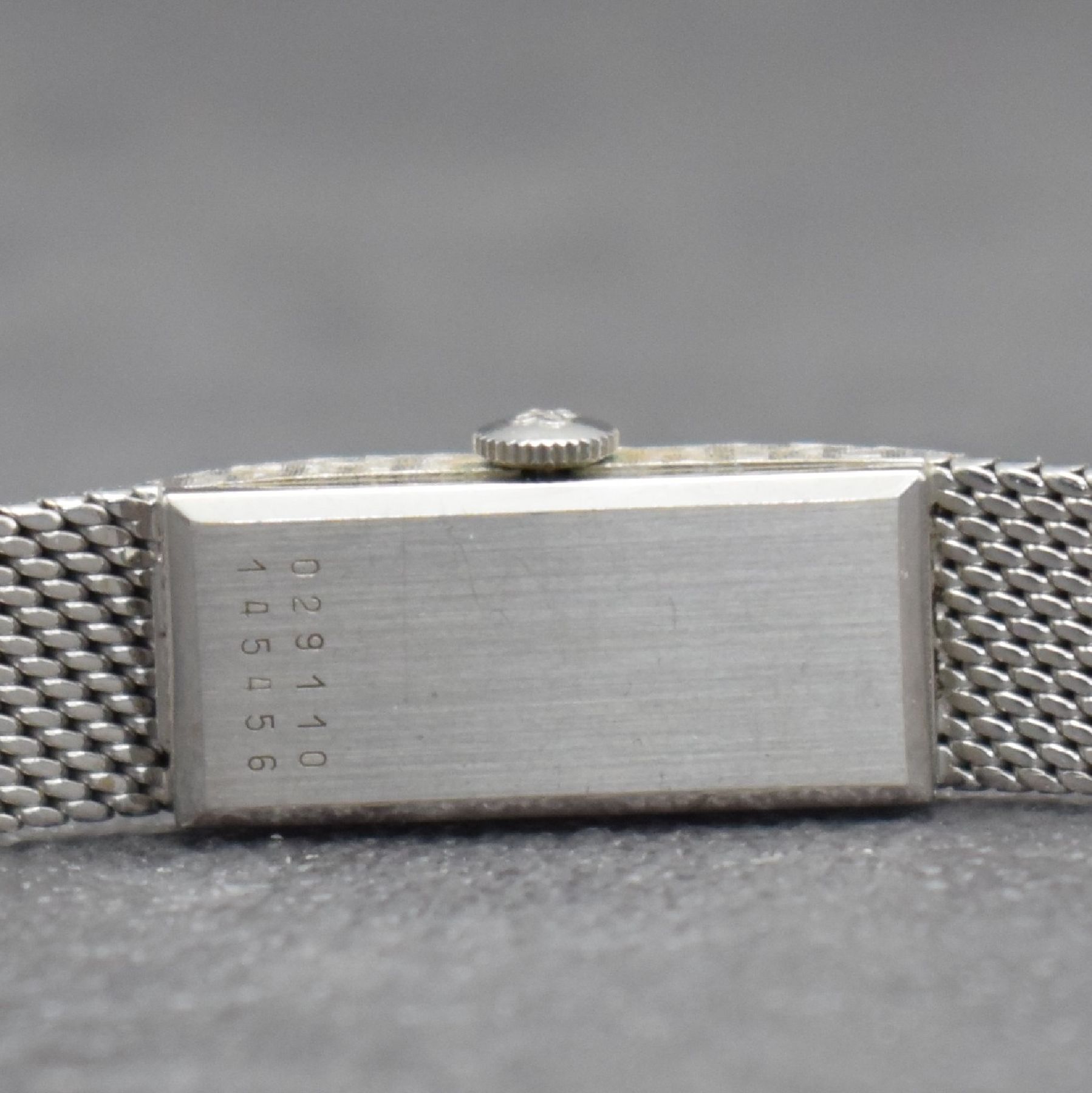 Detail d: ERNST BOREL Baguette-Damenarmbanduhr in WG 750/000, Schweiz um 1970, Handaufzug, gedr. Geh., Milanaiseband mit durchlaufender Schraffur, rechteck. ...