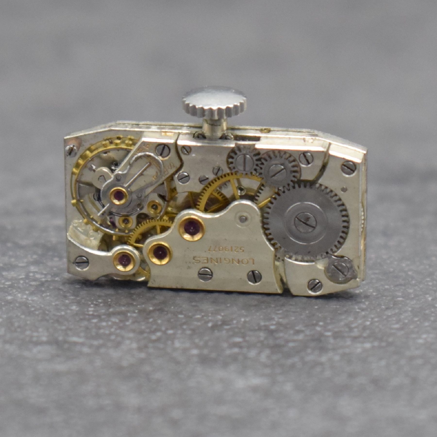 Detail g: LONGINES sog. Doctors Watch Armbanduhr, Schweiz um 1933, Handaufzug, 2-teil. Stahlgeh., Boden aufgedr., Std.-Ind. auf Geh., kl. Sek. b. 6, silb. pat. ...